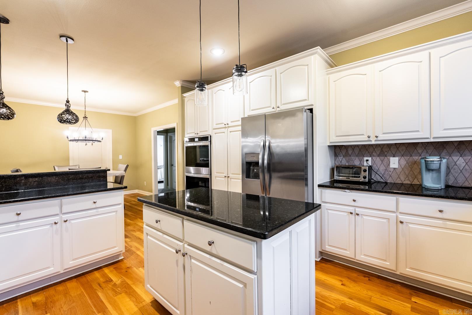 28  Bronte  Little Rock, AR