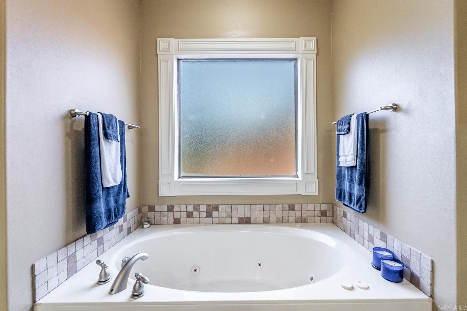 28  Bronte  Little Rock, AR