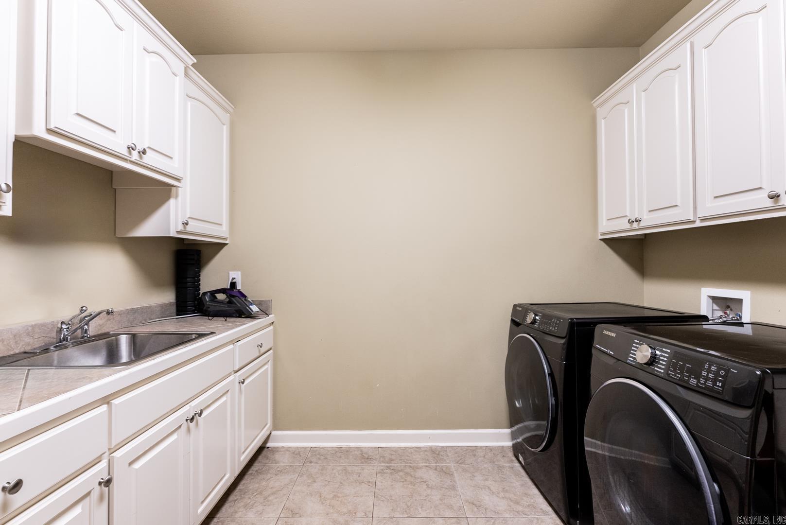 28  Bronte  Little Rock, AR