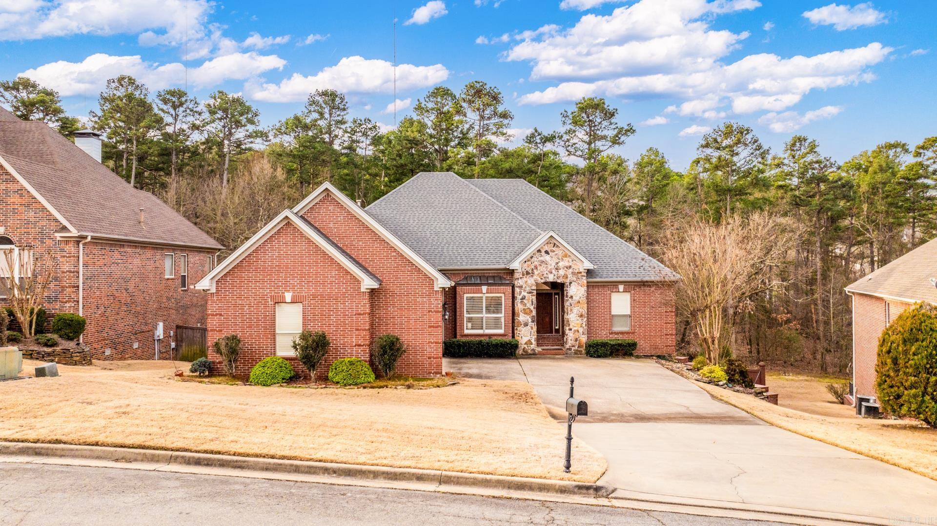 28  Bronte  Little Rock, AR