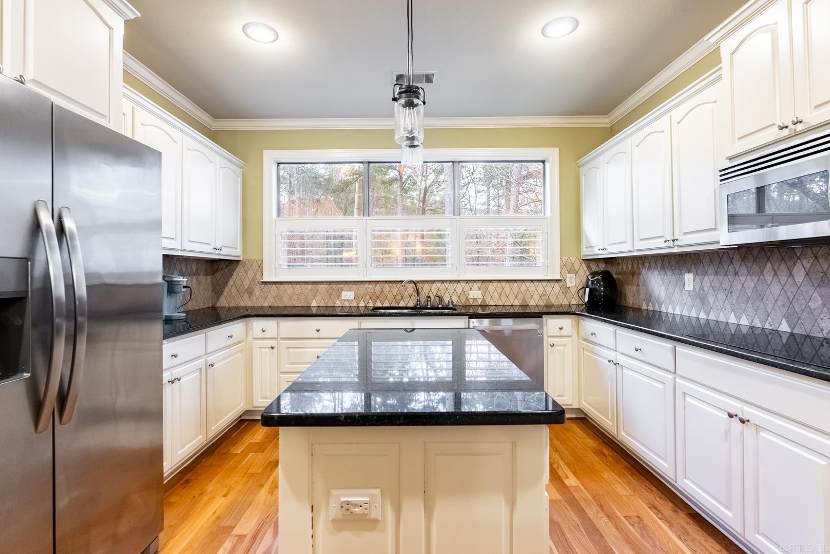 28  Bronte  Little Rock, AR