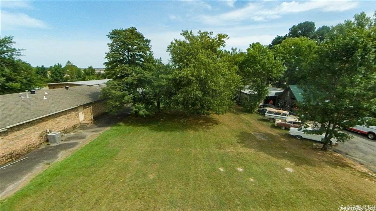 1820 E Oak  Conway, AR