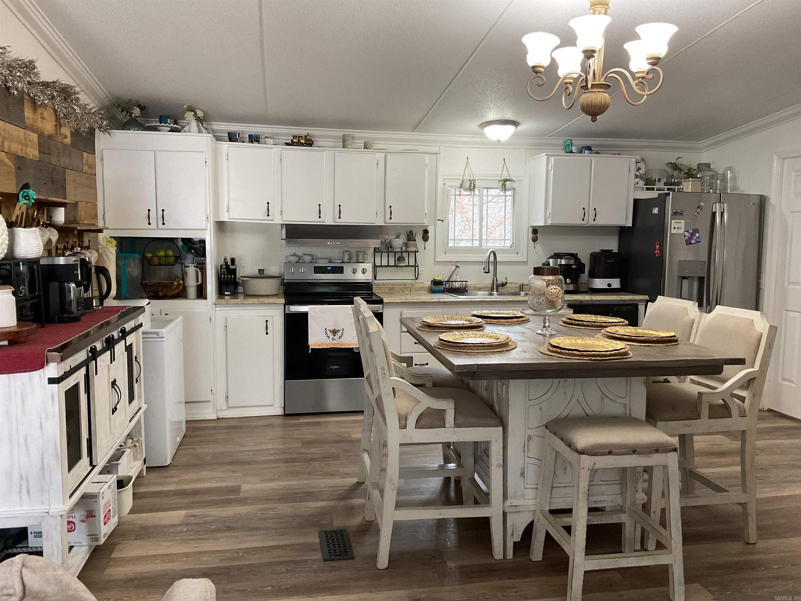 3010 McPherson Ridge Drive Mabelvale, AR 72103