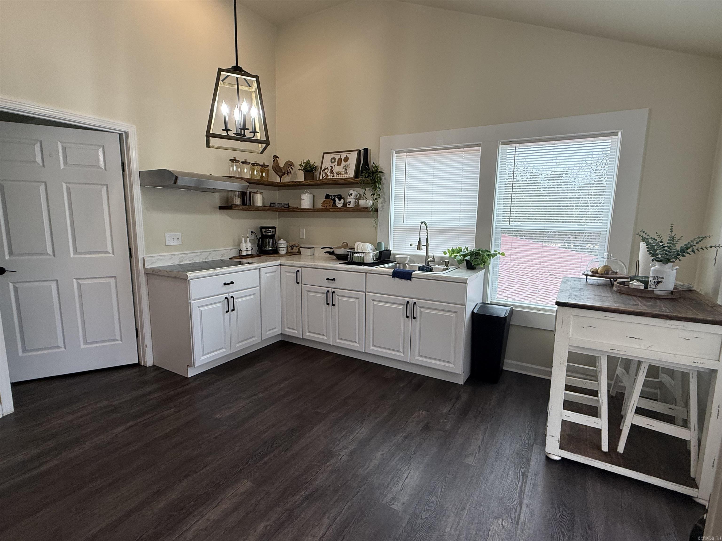 3010 McPherson Ridge Drive Mabelvale, AR 72103