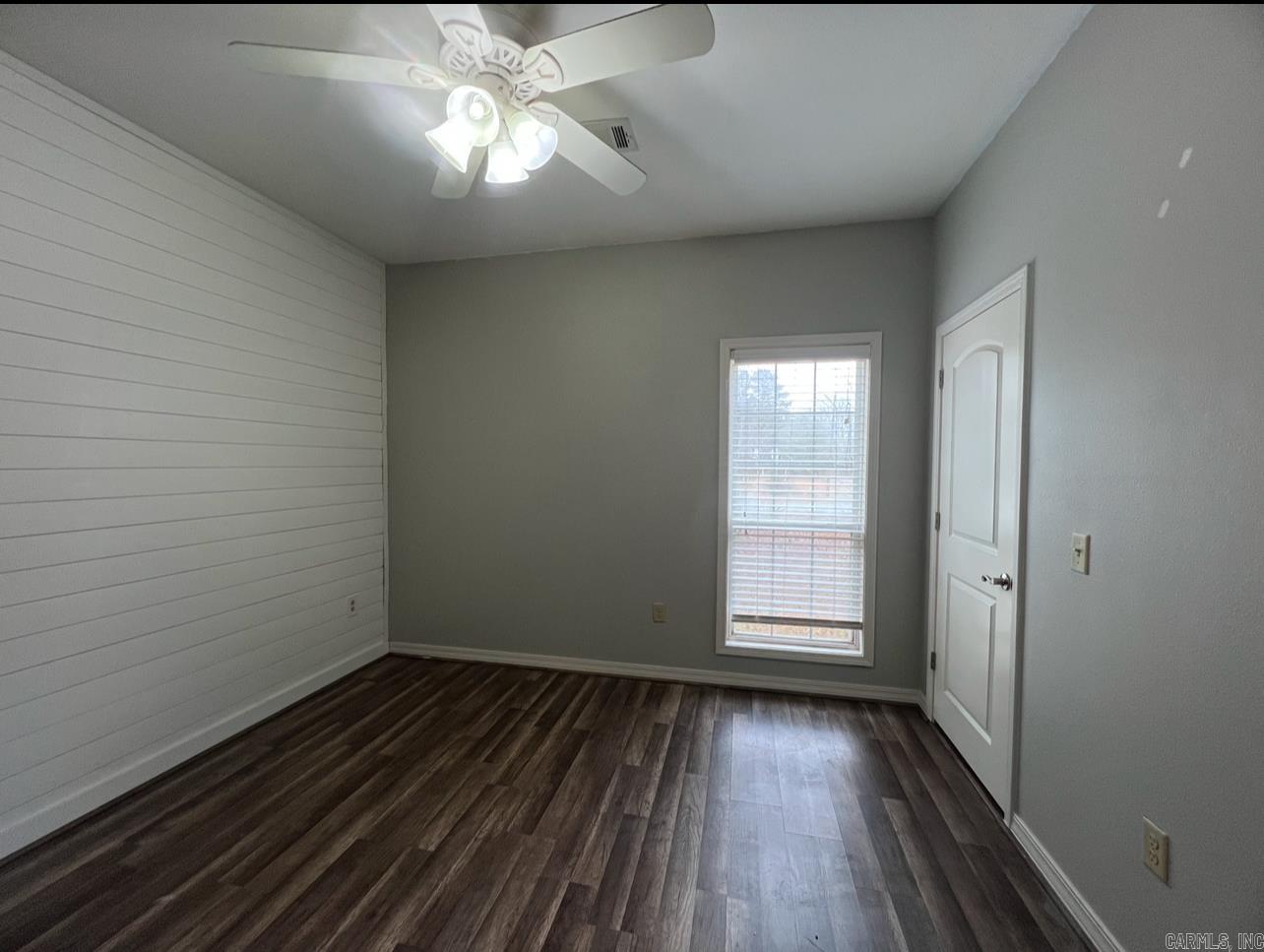 1923 W Washington St  Camden, AR