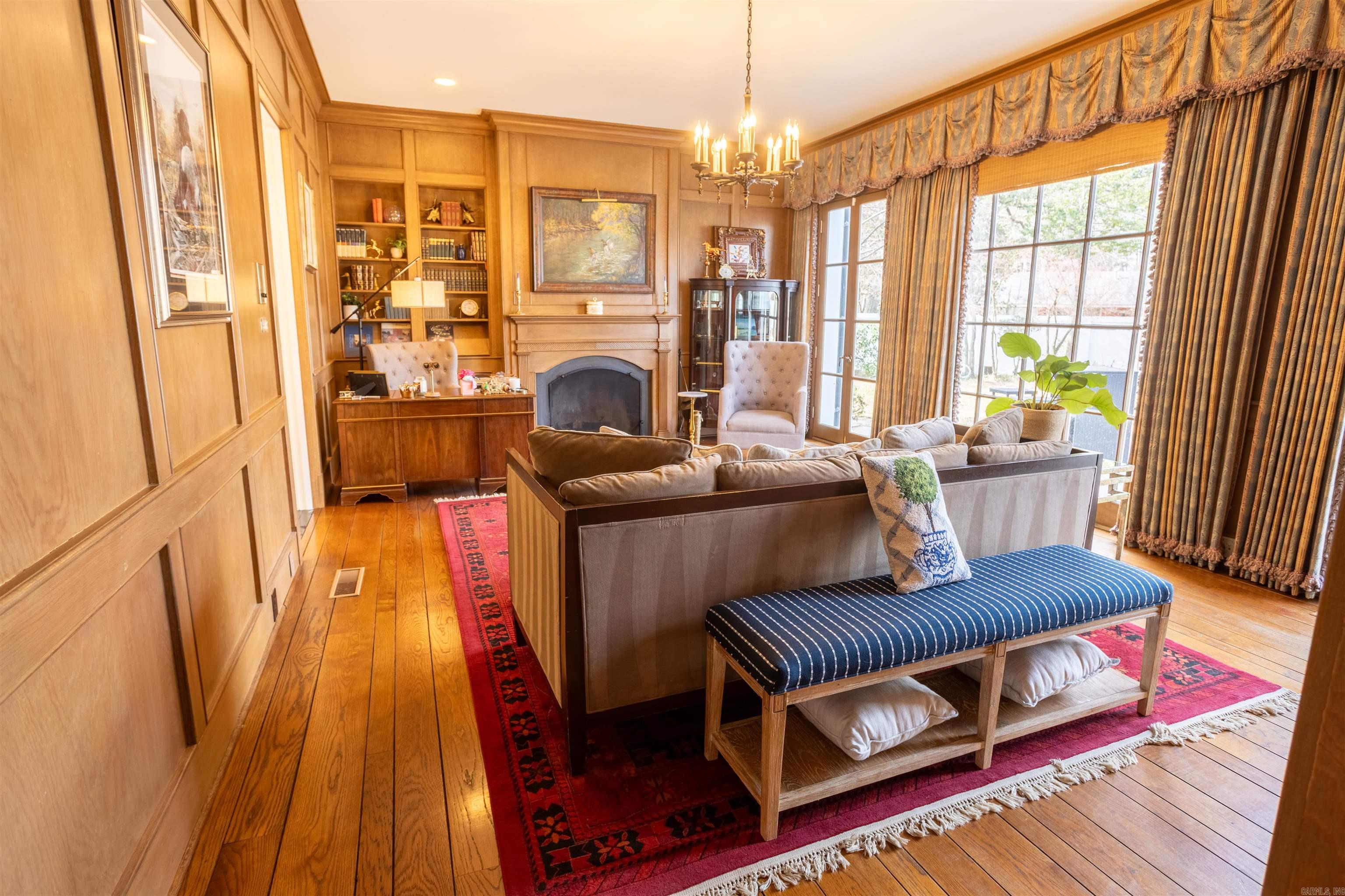 30  Longmeadow  Pine Bluff, AR