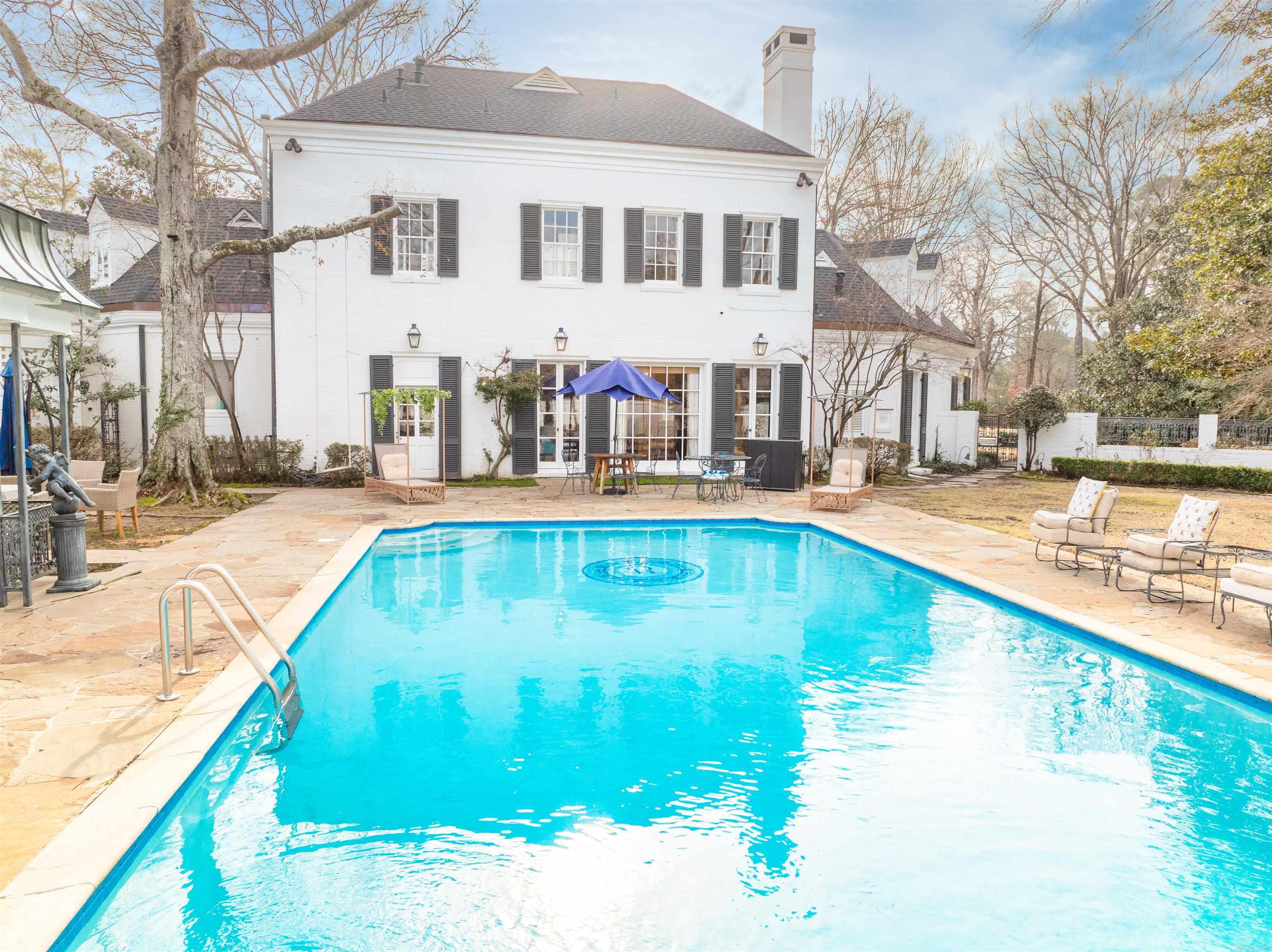30  Longmeadow  Pine Bluff, AR