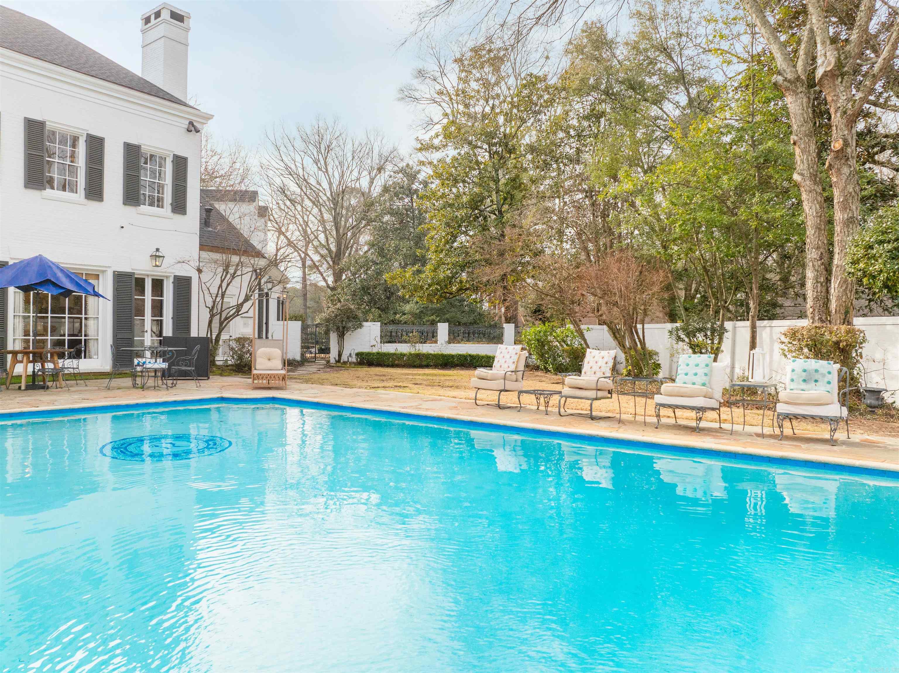30  Longmeadow  Pine Bluff, AR