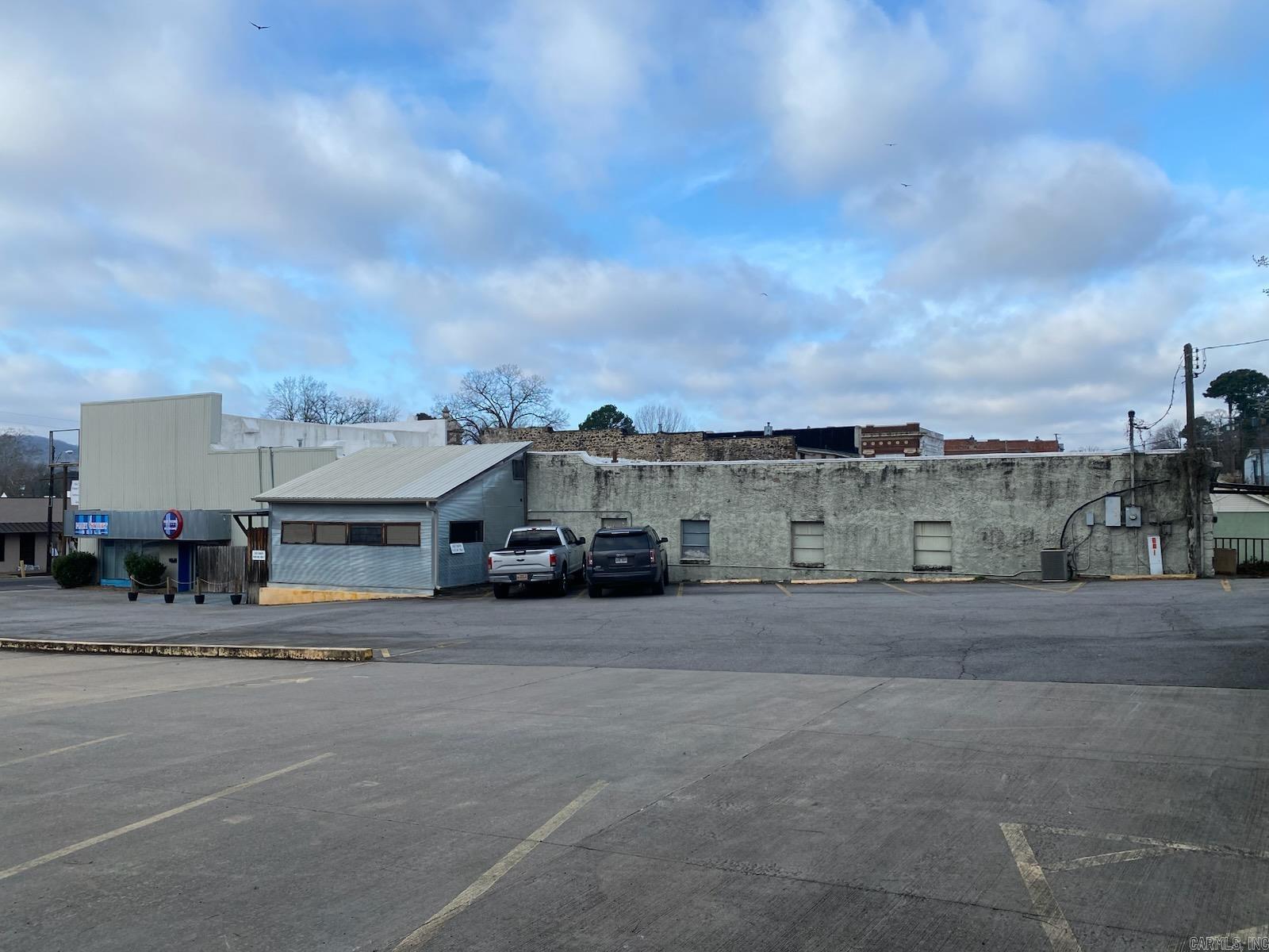210 W Main St  Heber Springs, AR