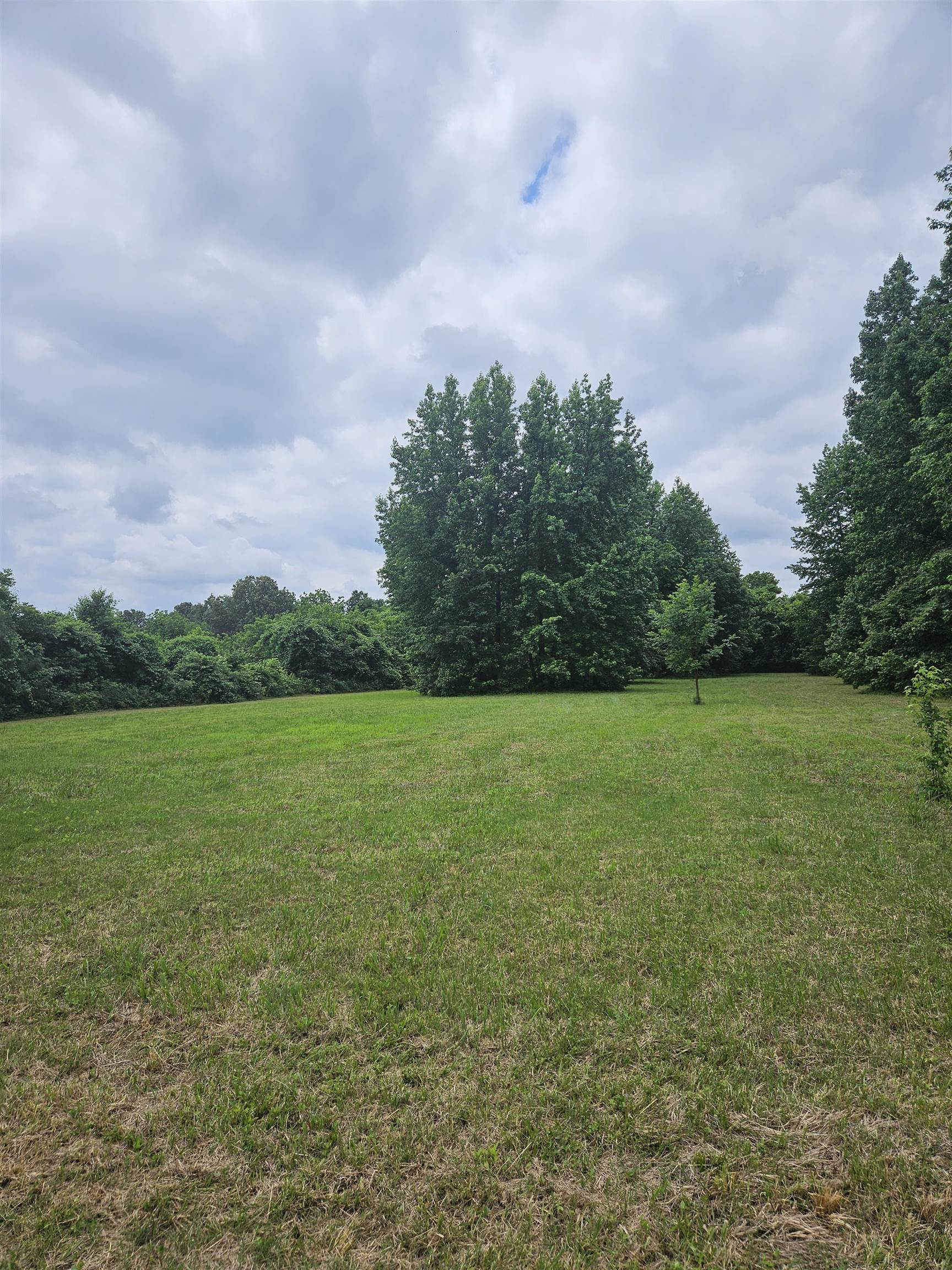 108 E Hinkley St  Brookland, AR