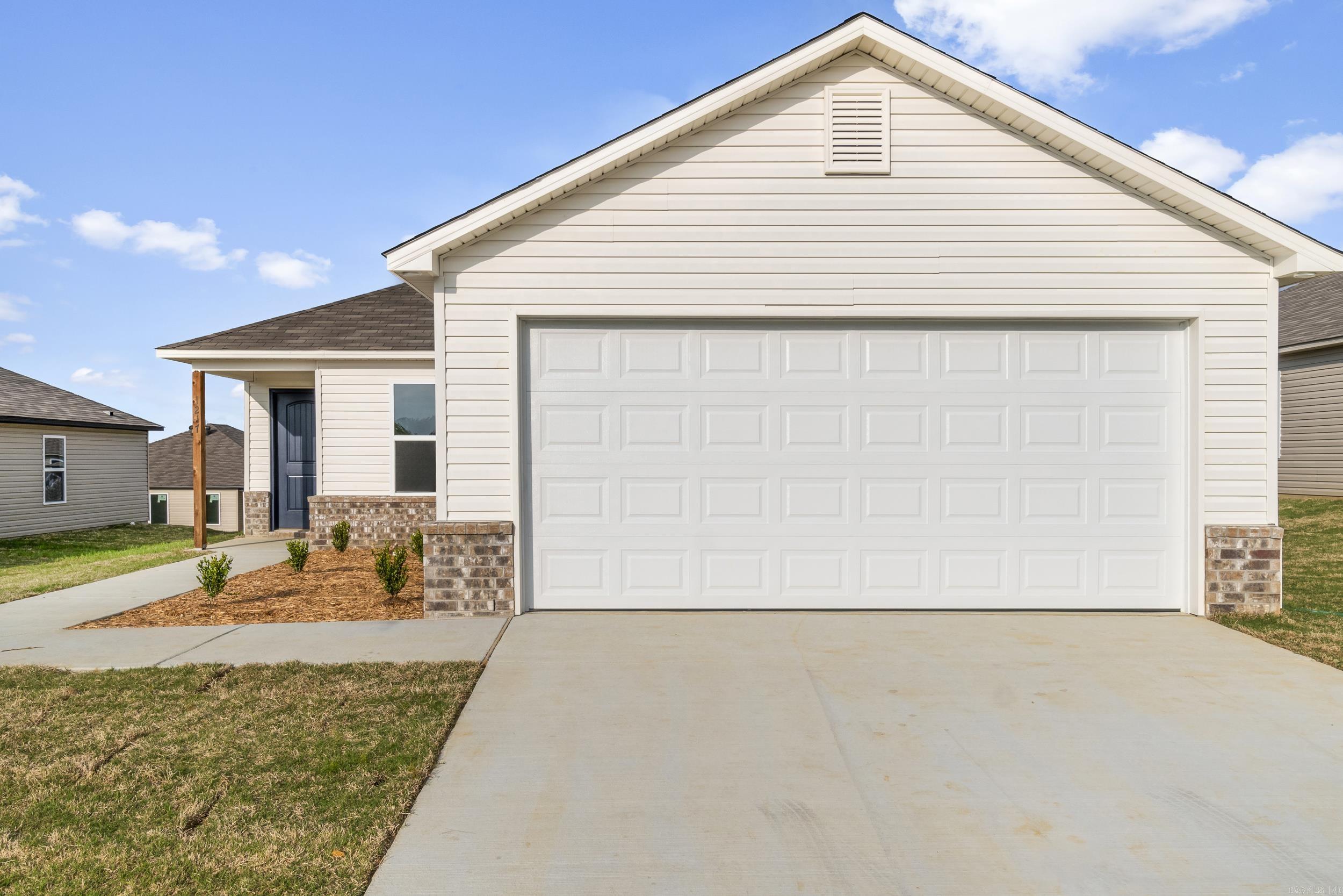 1217 Santa Fe Trail