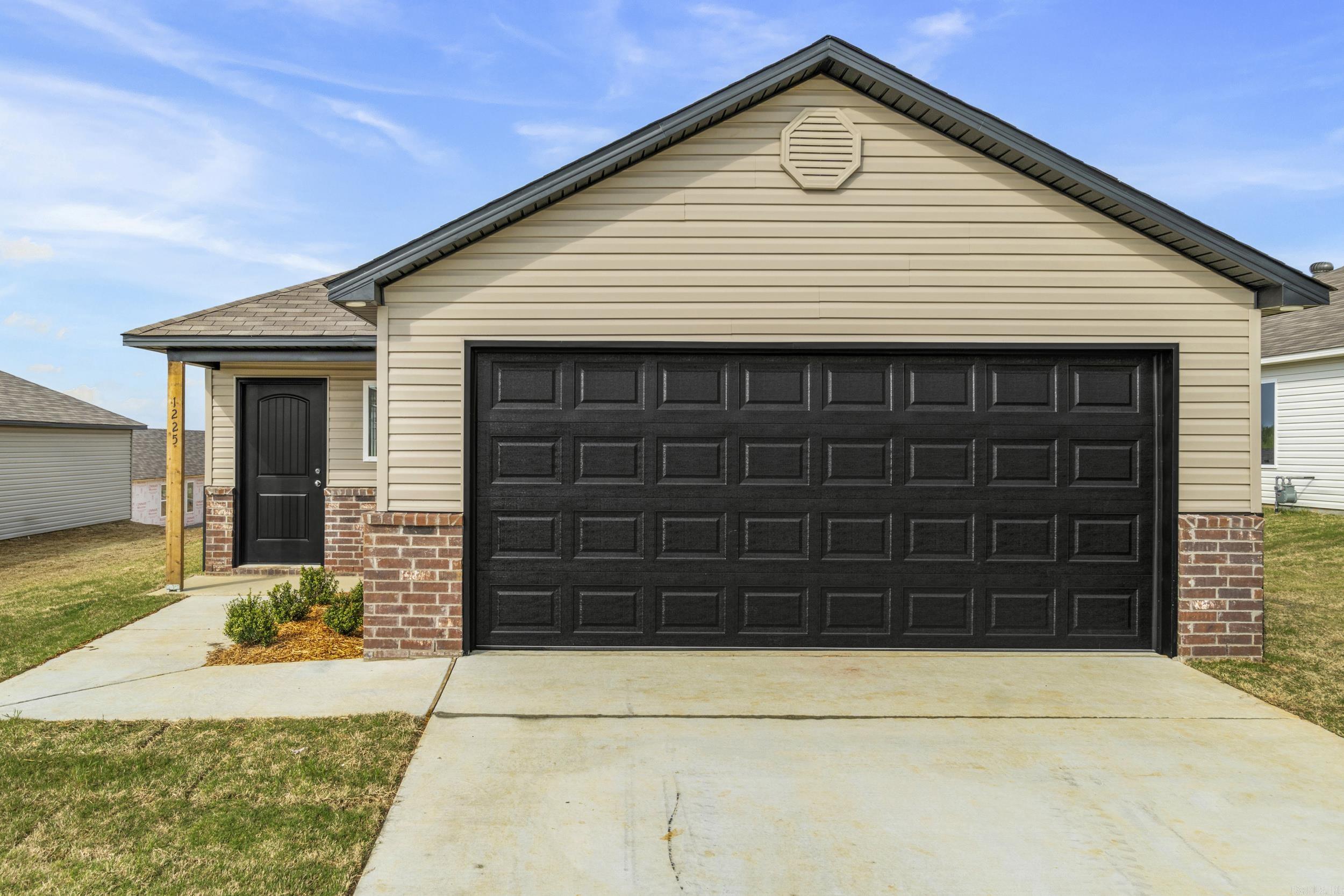 1225  Santa Fe Lot 517 Block 5 Bauxite, AR