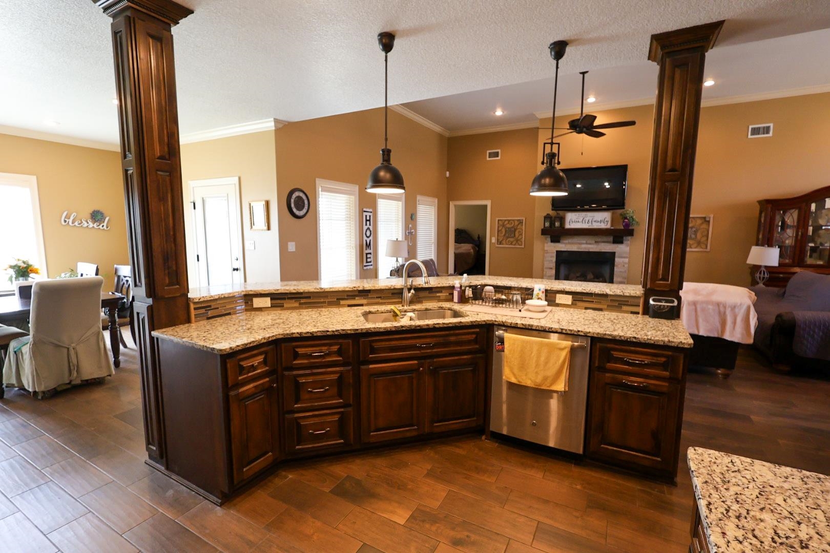 2401  Flatrock  Jonesboro, AR