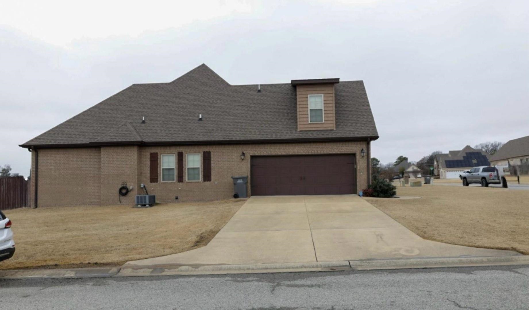 2401  Flatrock  Jonesboro, AR