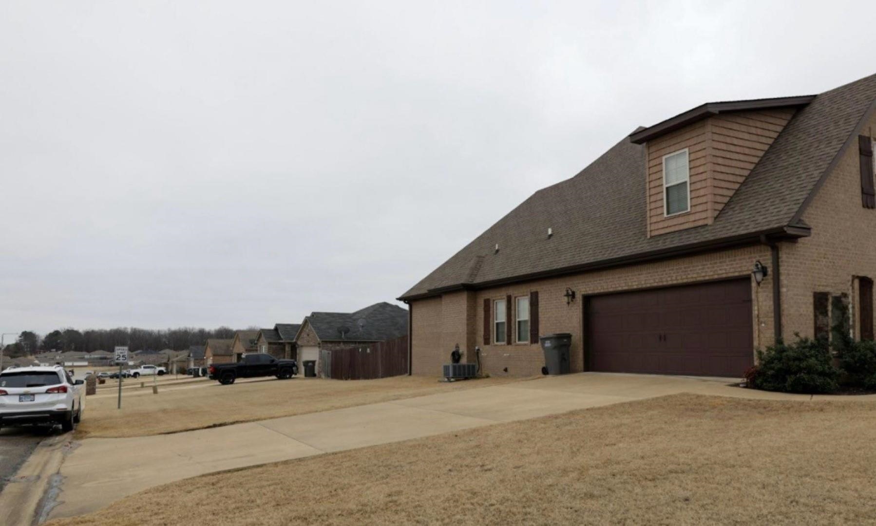 2401  Flatrock  Jonesboro, AR