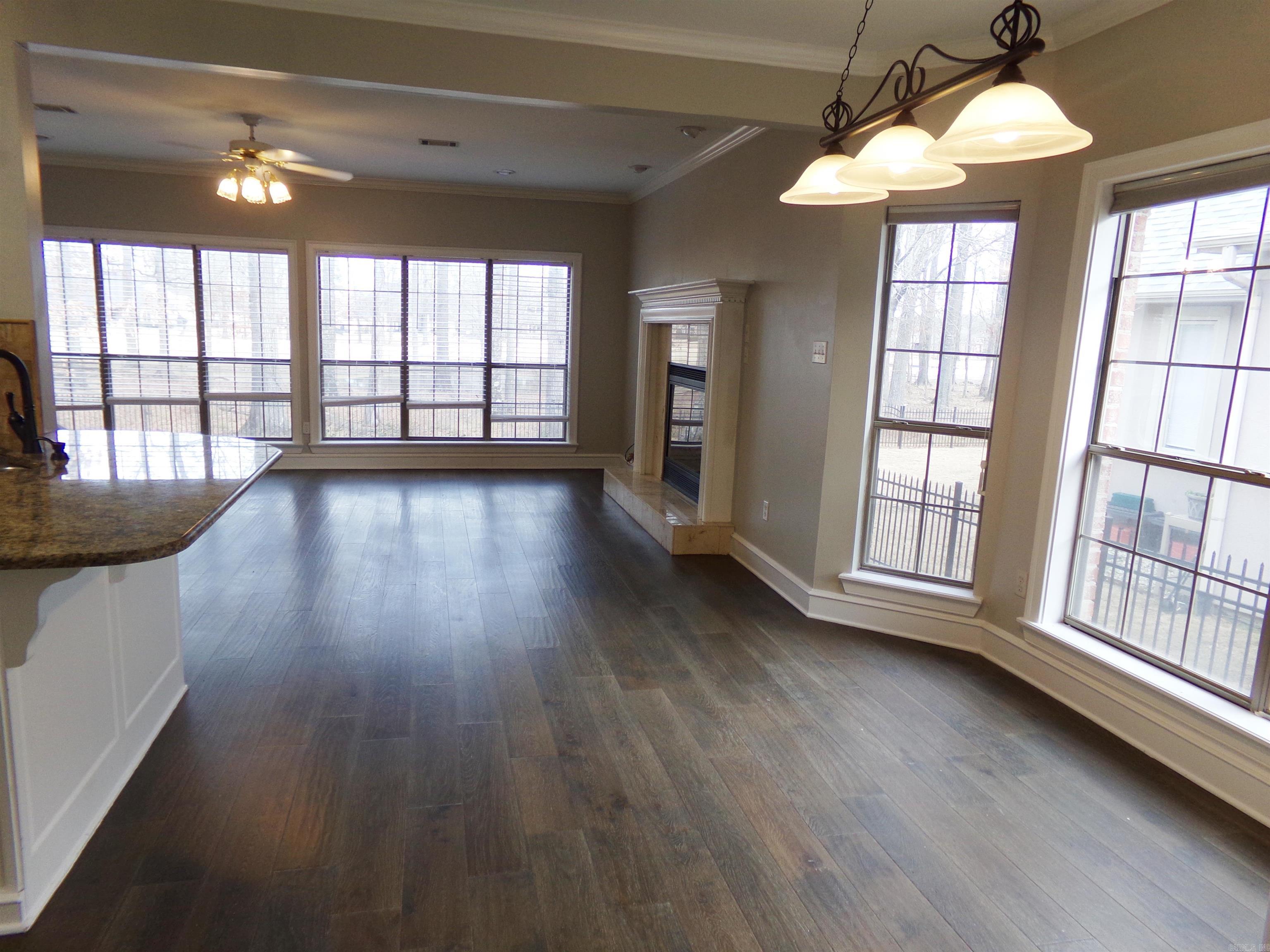 158  Calais  Maumelle, AR