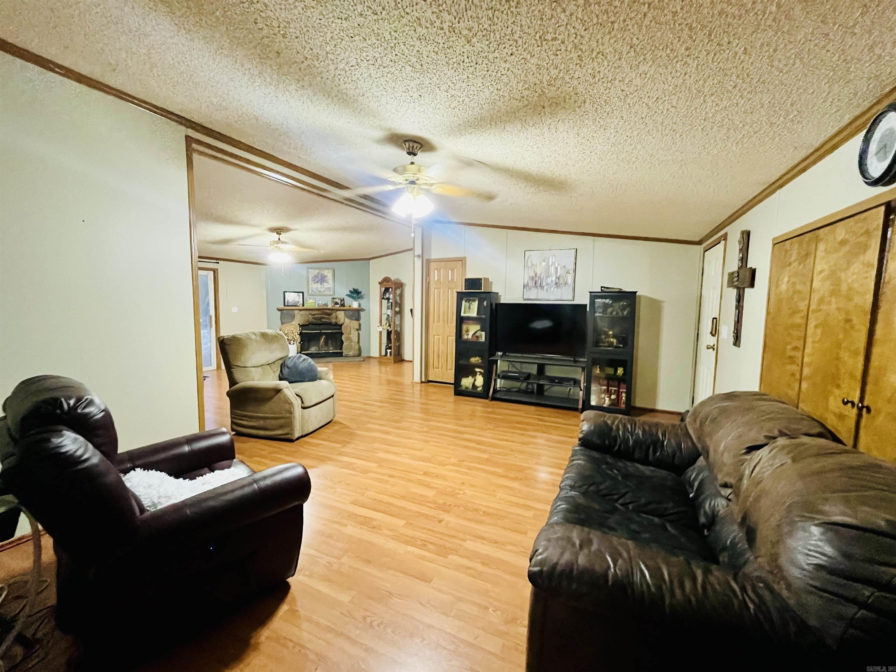 514  Katie  Austin, AR