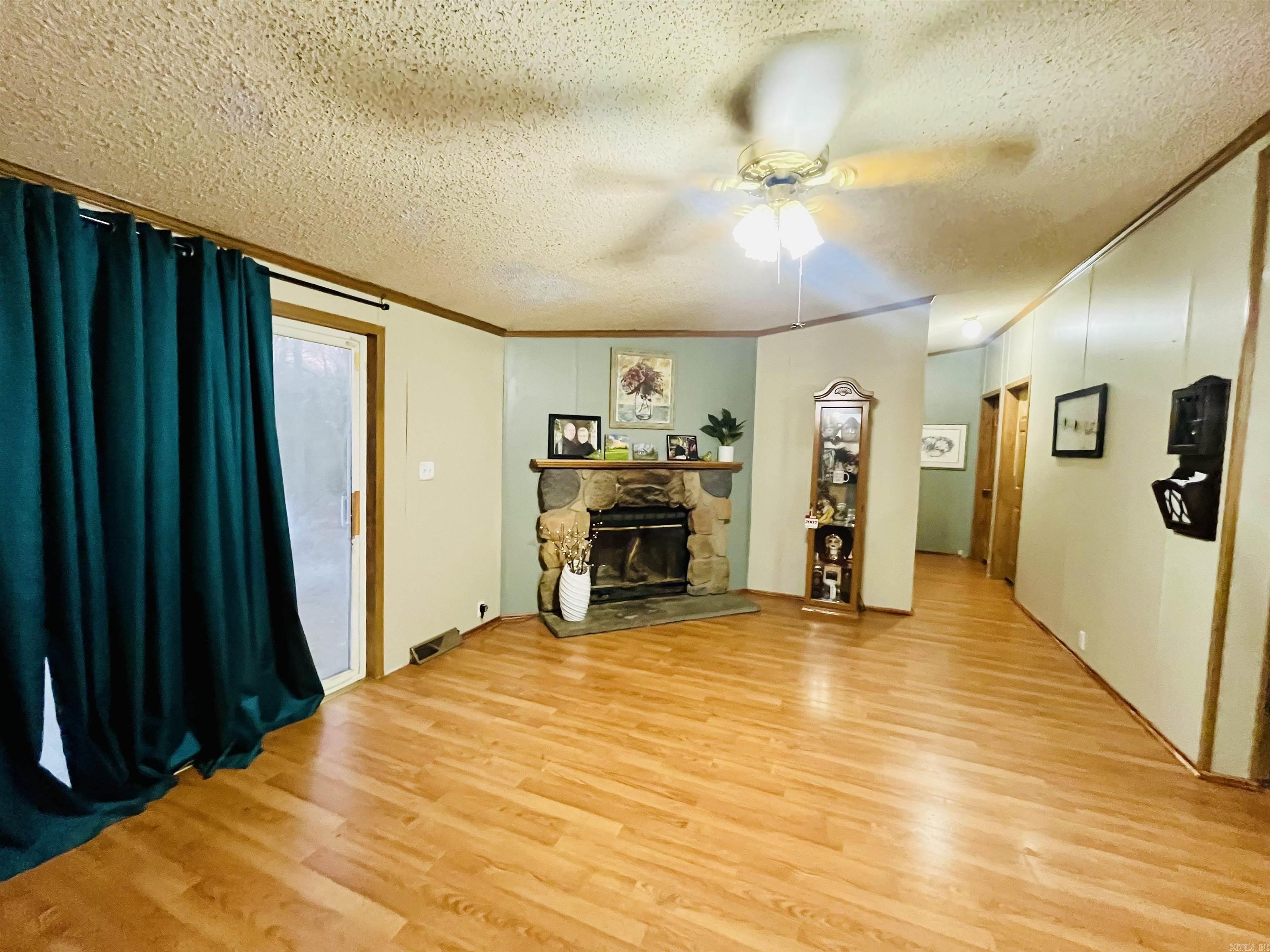 514  Katie  Austin, AR