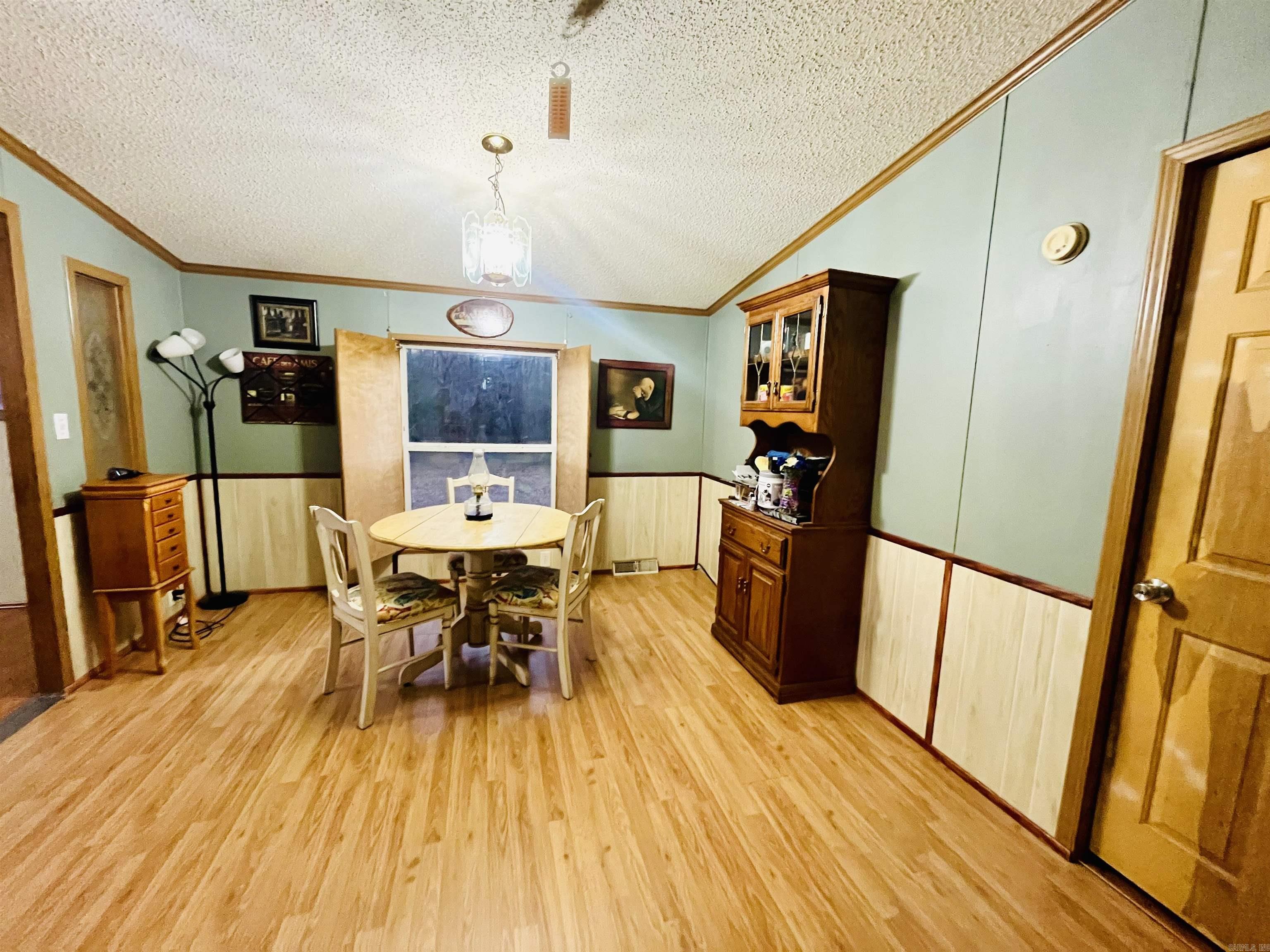 514  Katie  Austin, AR