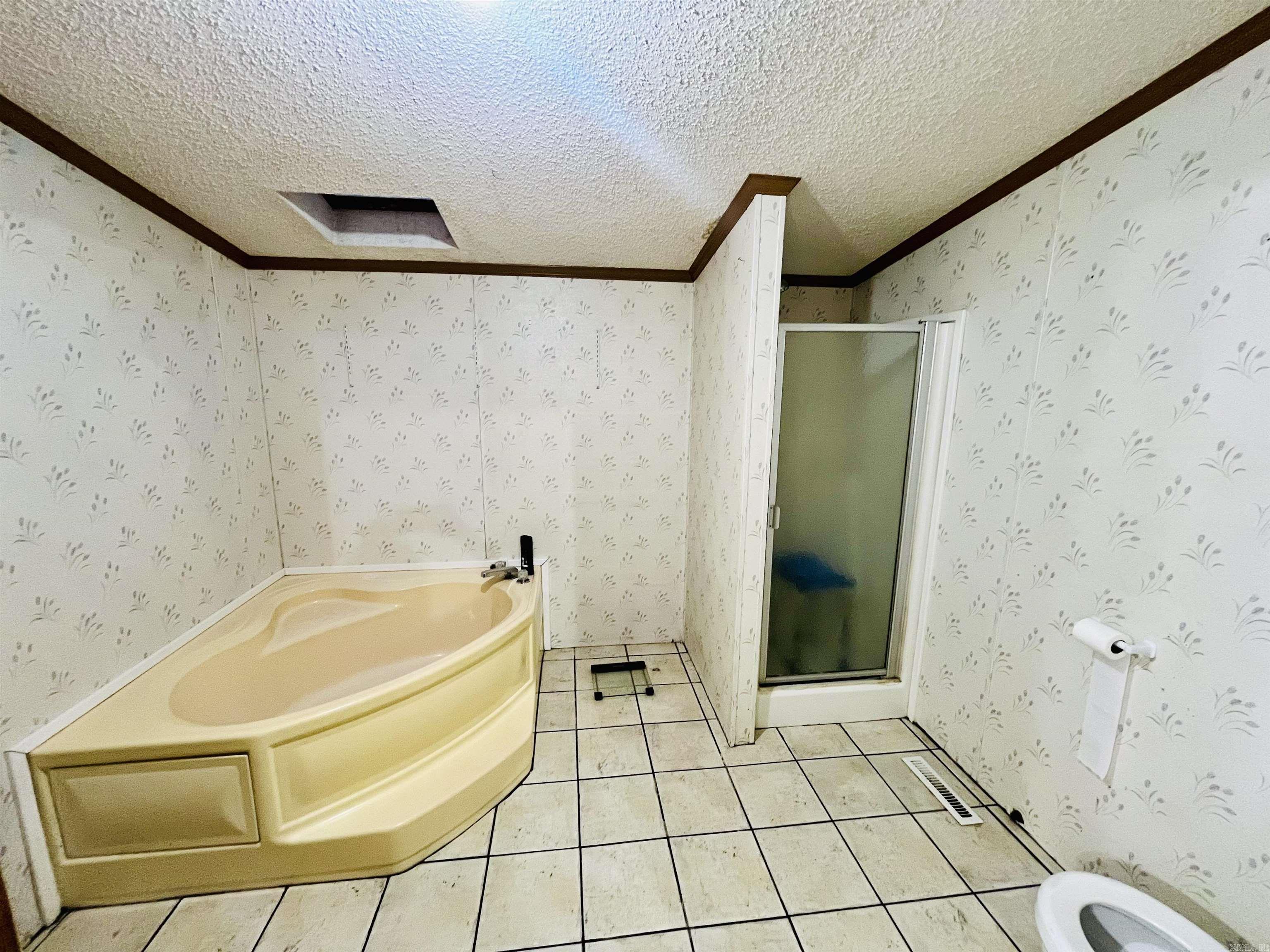 514  Katie  Austin, AR