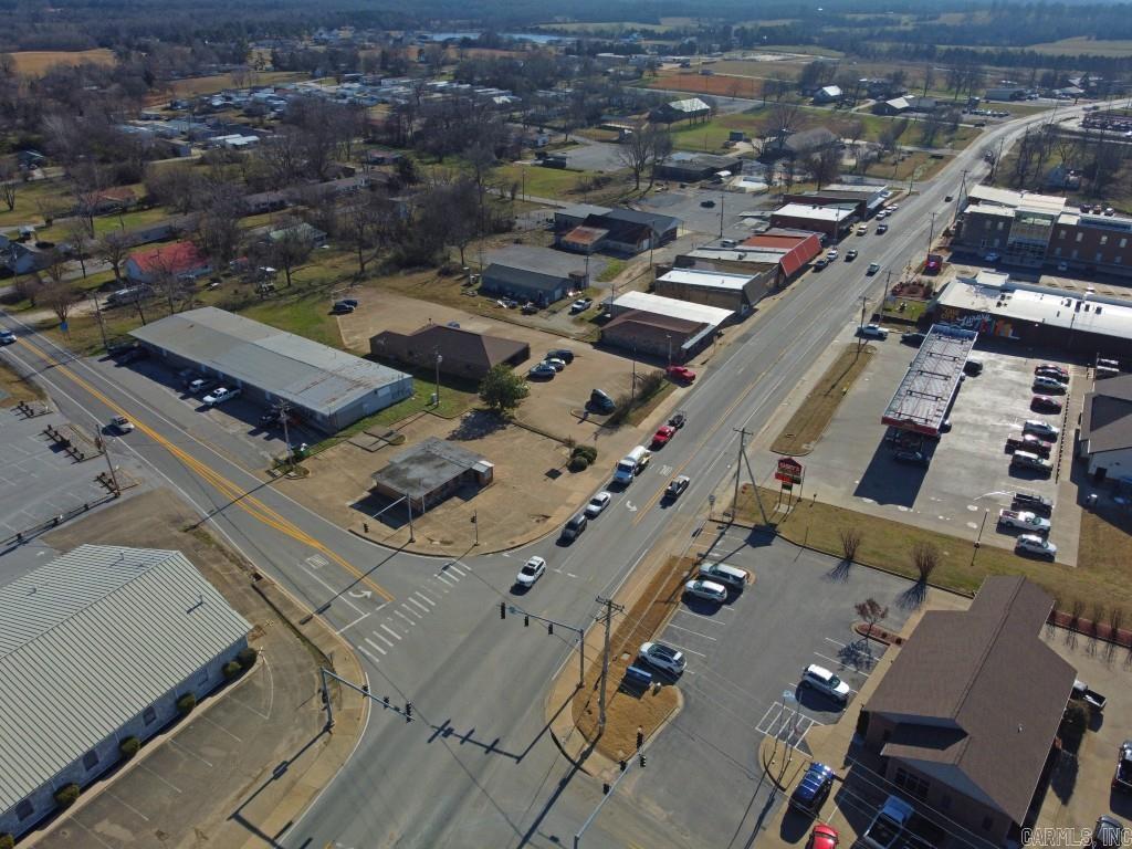 101 S Main  Cave City, AR
