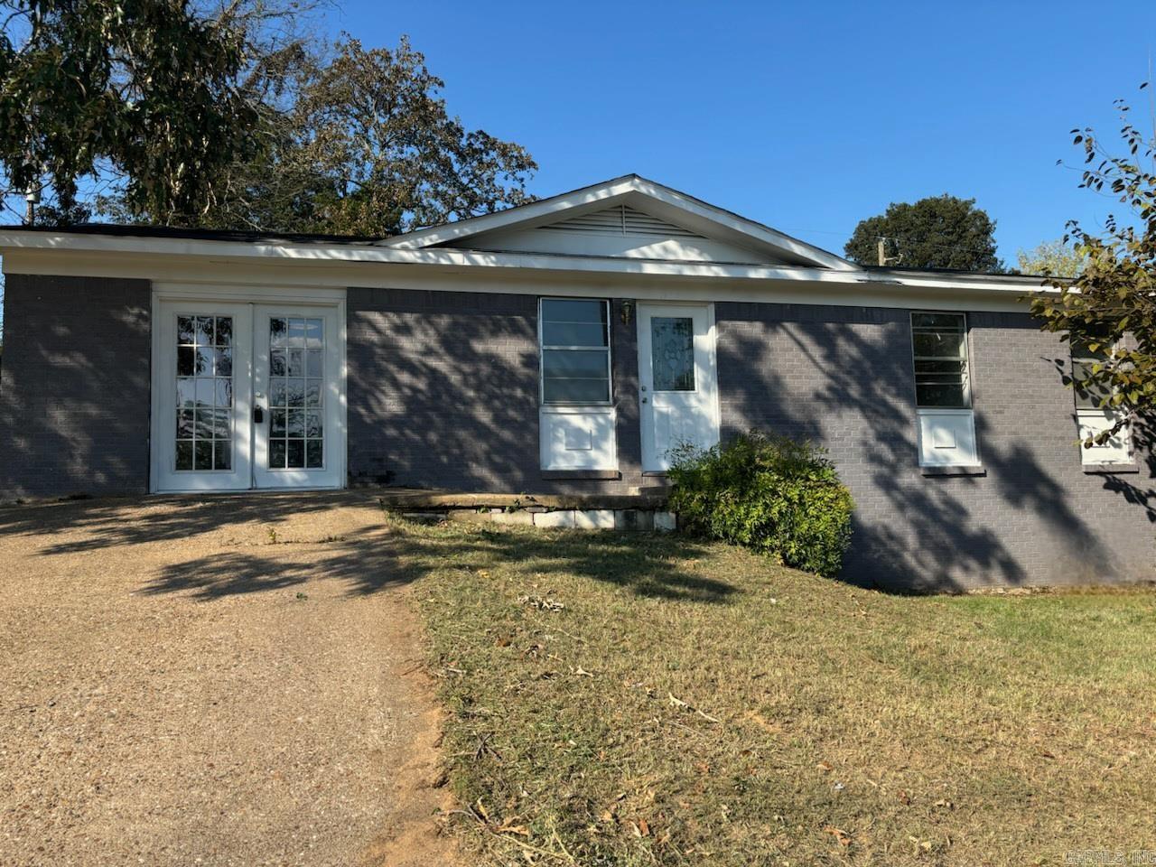 311  stacks  Plumerville, AR