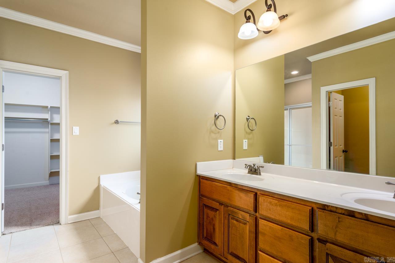 5510 Village Trace Benton, AR 72019