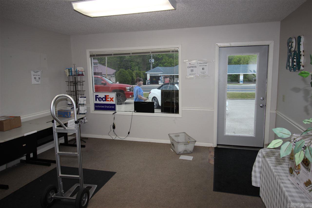 604 N 2nd  Heber Springs, AR