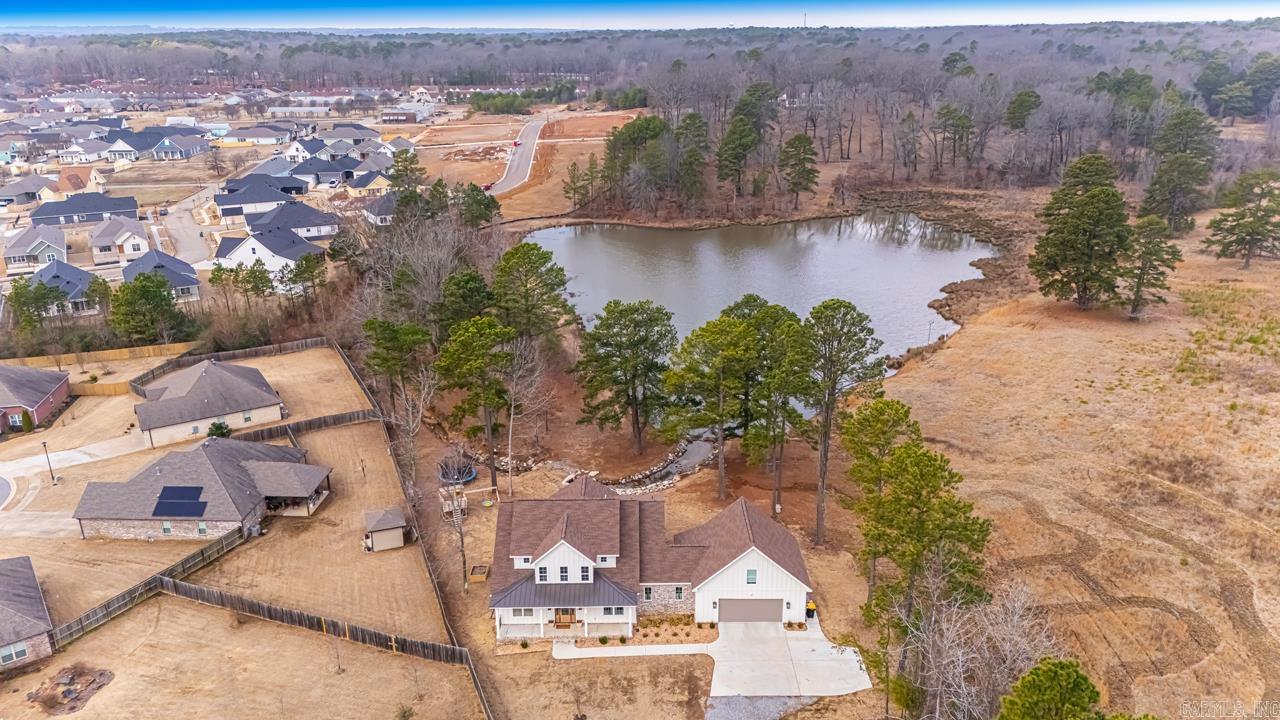 2113  SABLE OAKS  Bryant, AR