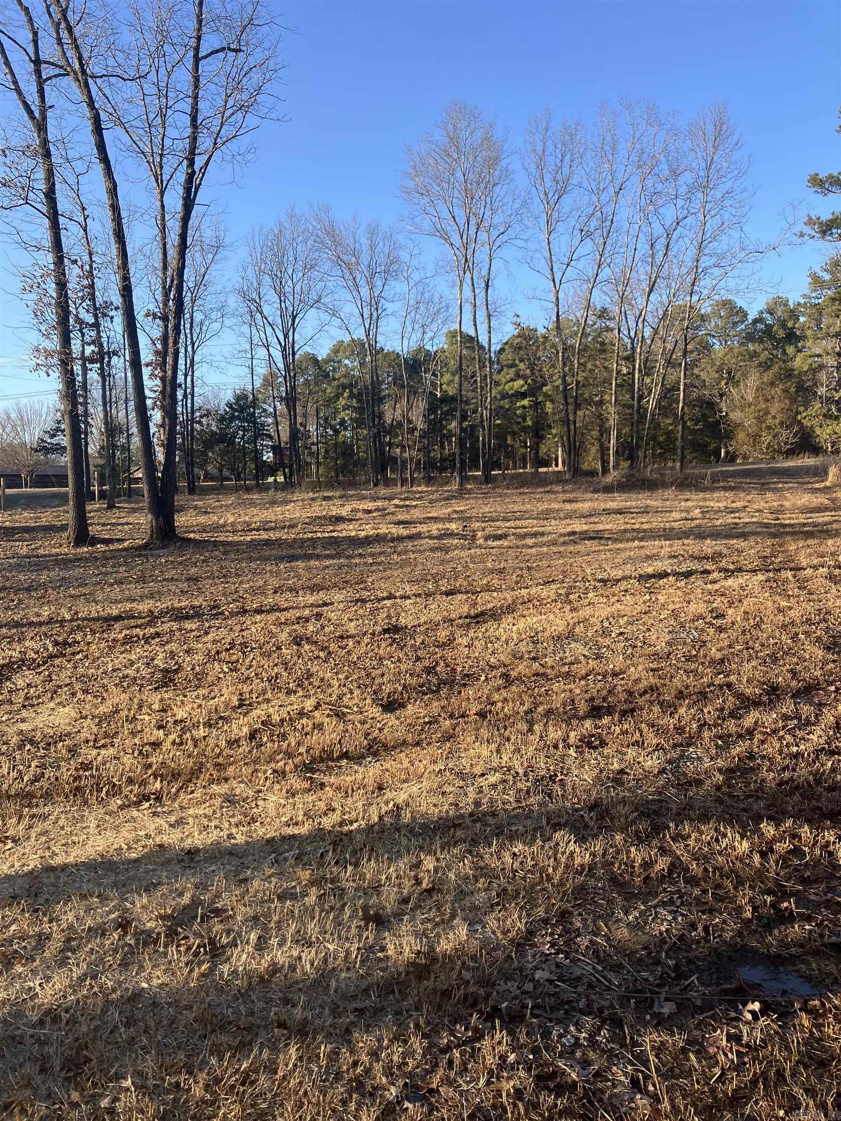 6629 Greers Ferry Rd. Greers Ferry, AR 72067