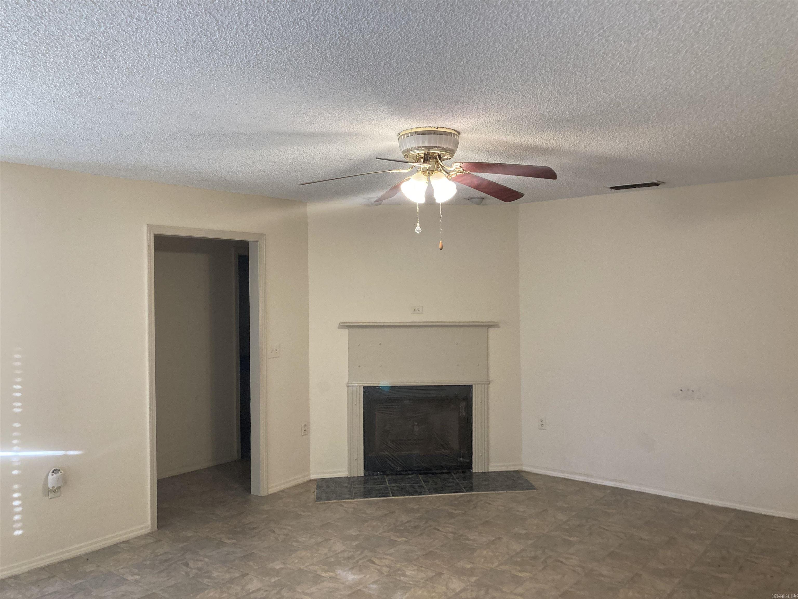 908  Texas  Mena, AR