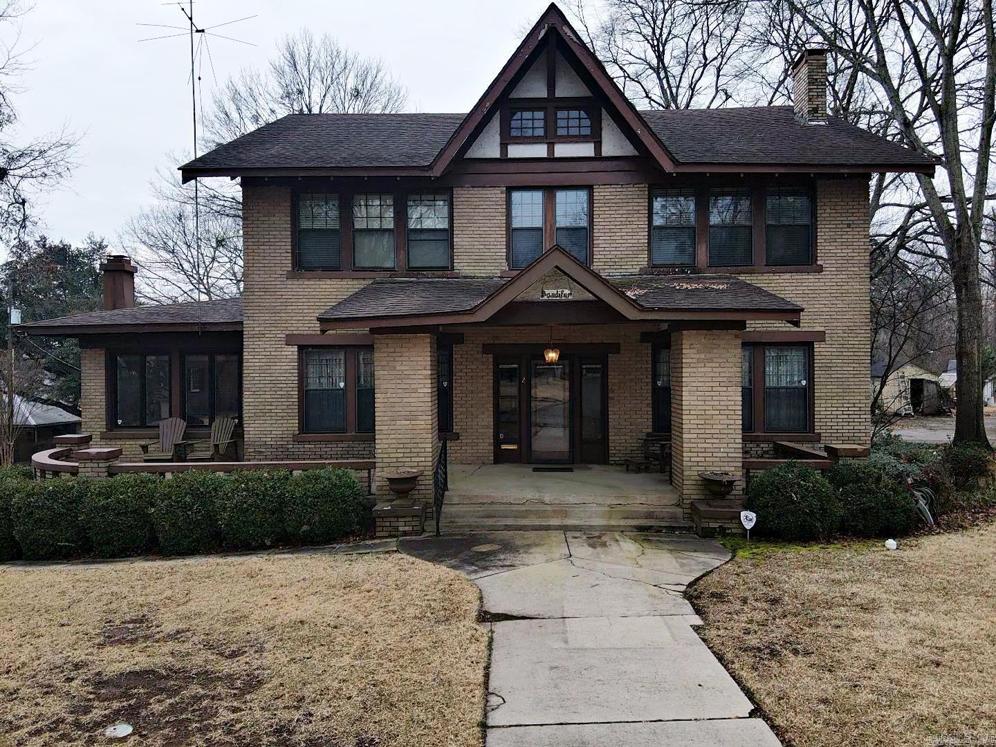 211  Cherry  Arkadelphia, AR