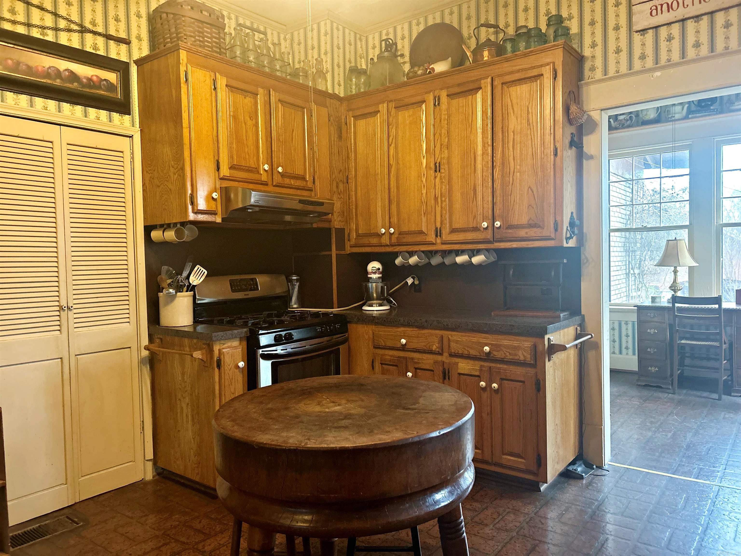 211  Cherry  Arkadelphia, AR