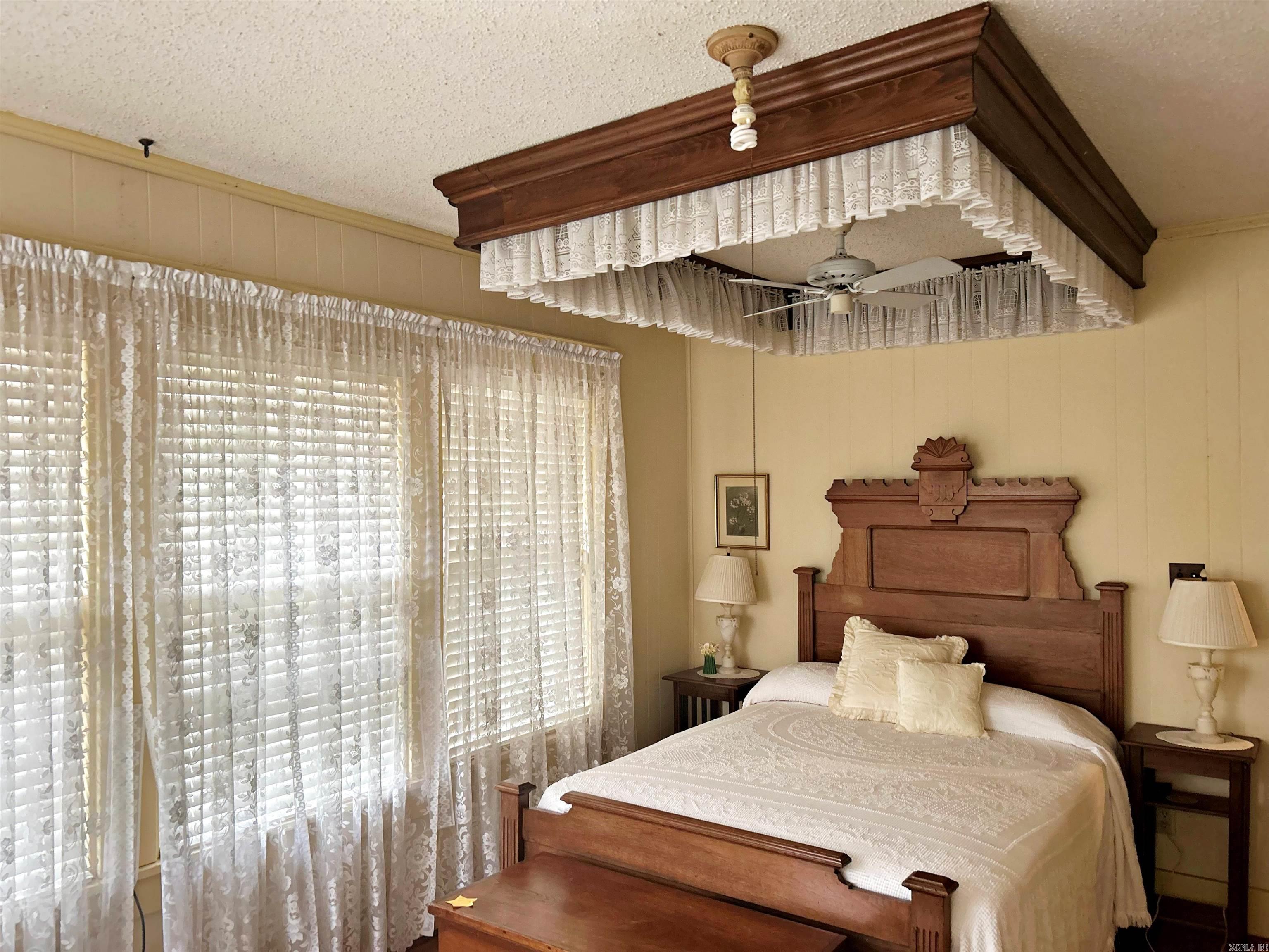 211  Cherry  Arkadelphia, AR