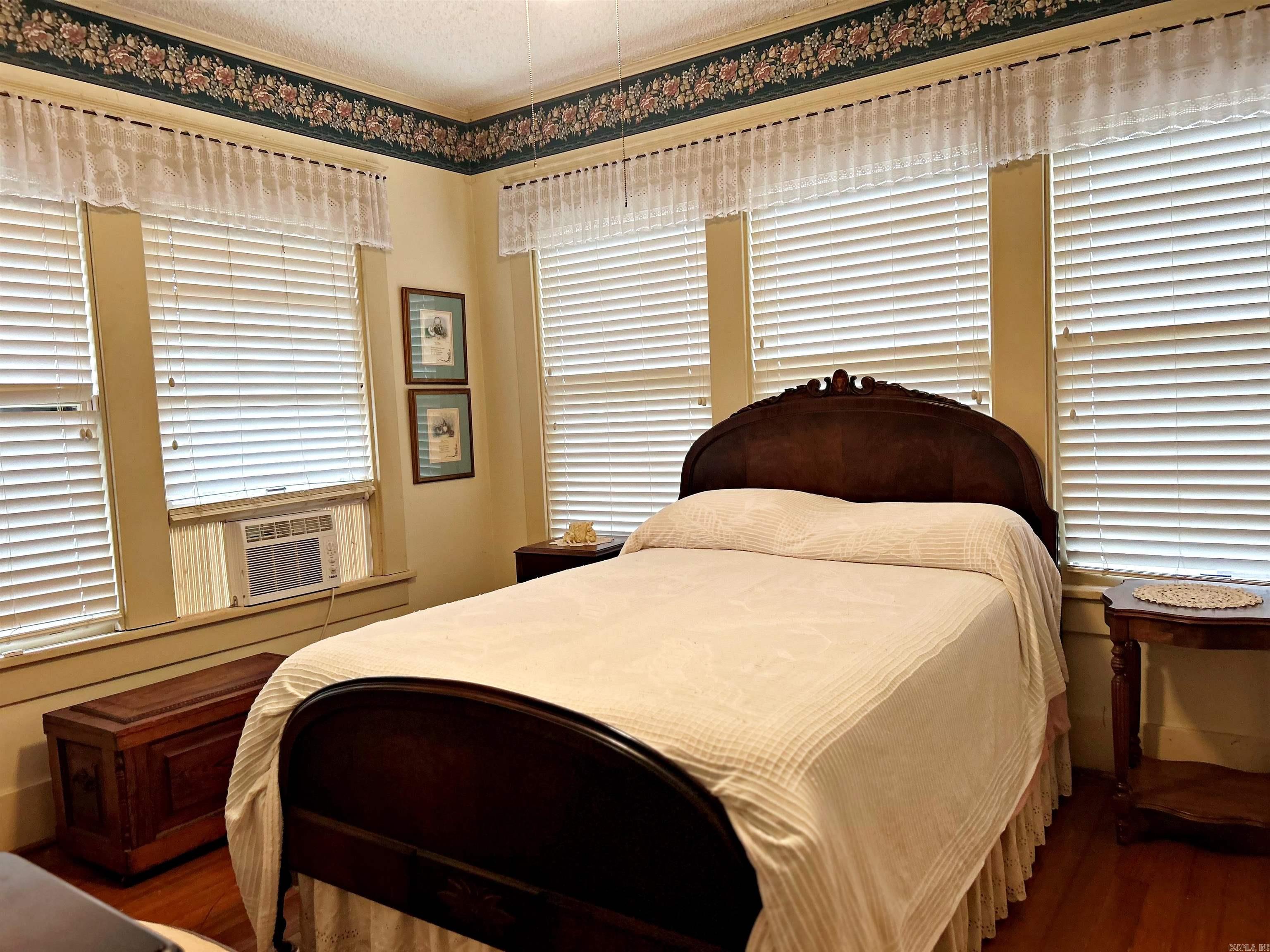 211  Cherry  Arkadelphia, AR