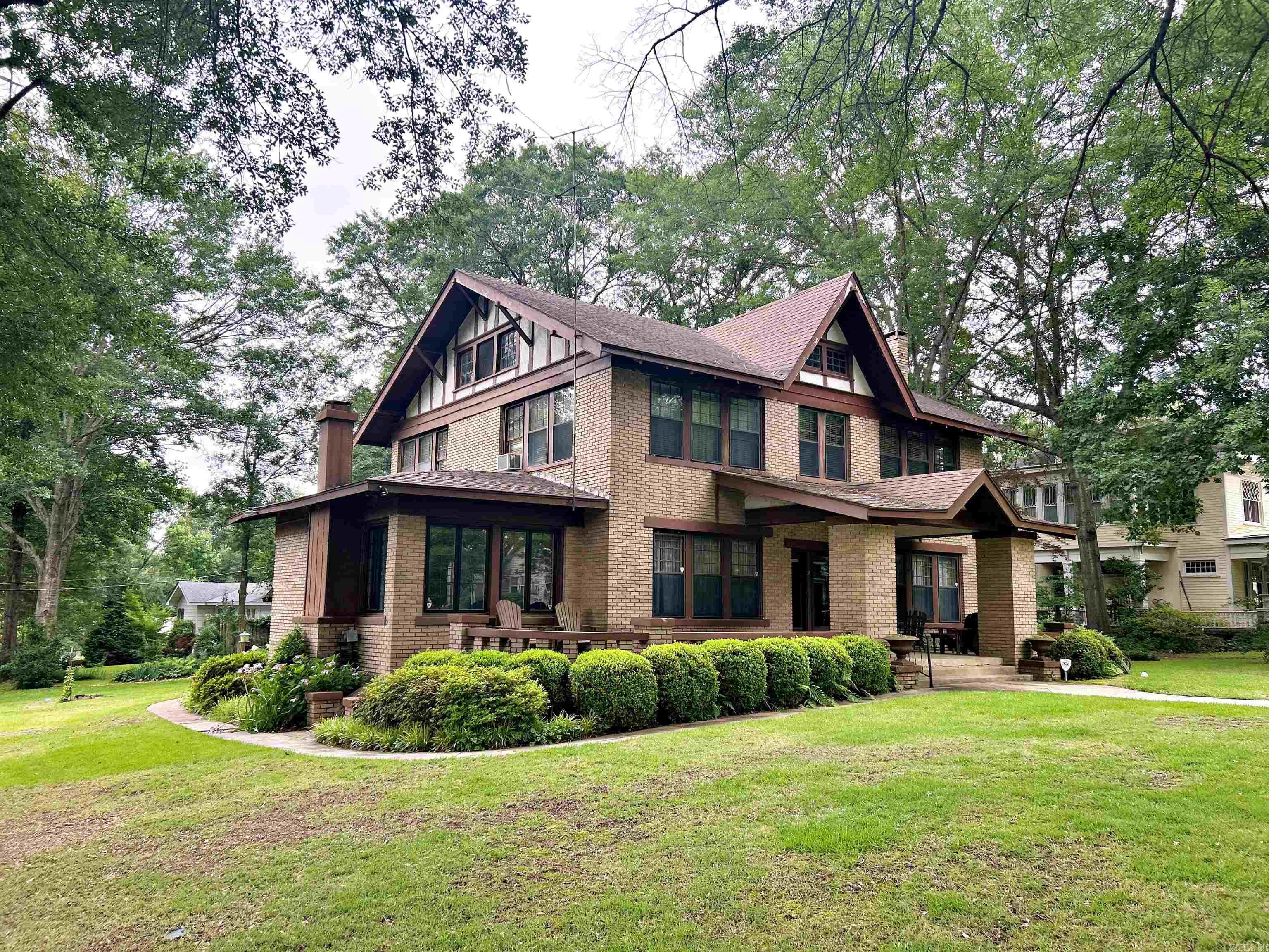 211 Cherry  Arkadelphia, AR