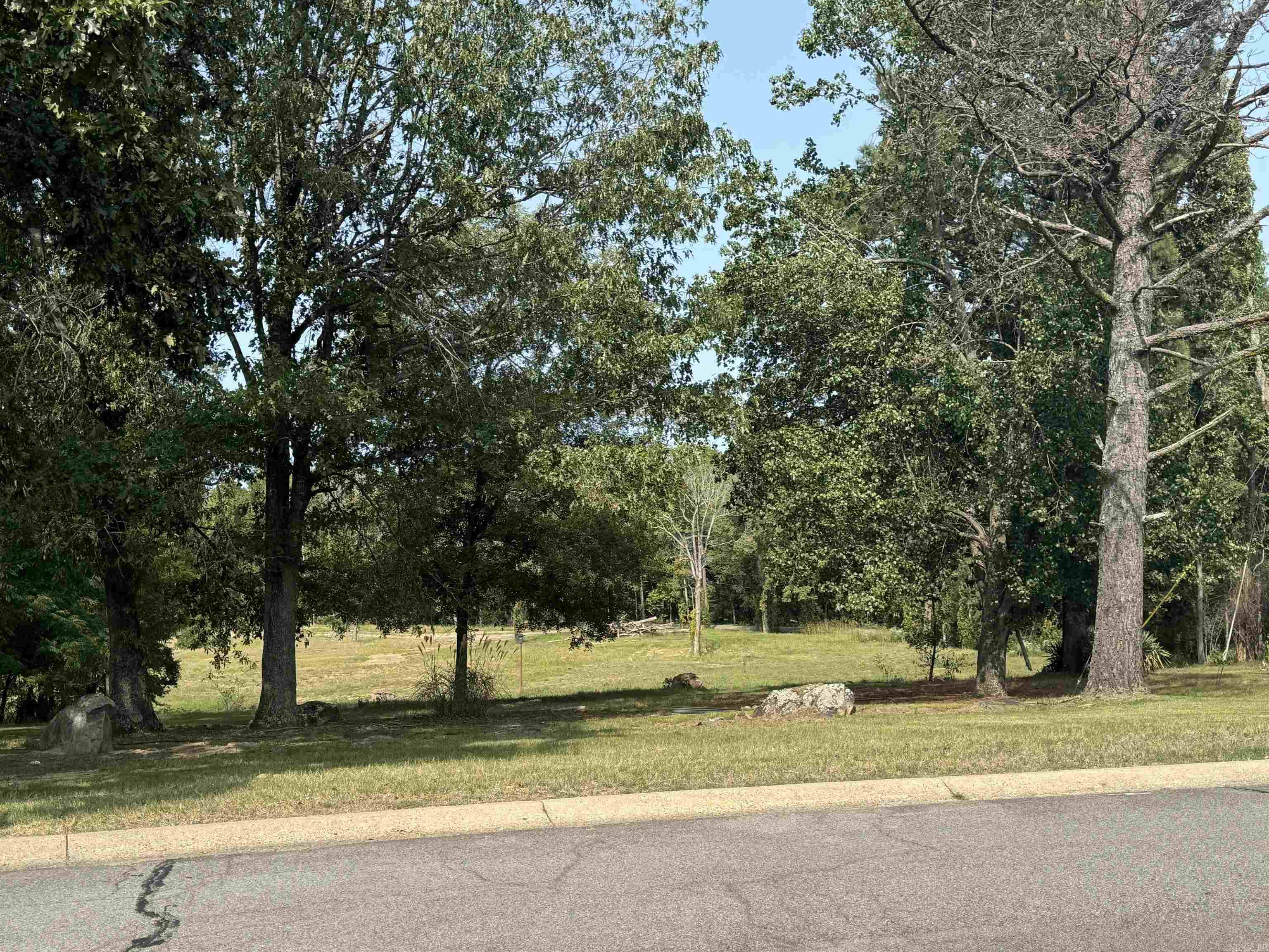 2  Tara Mount Dr  Jacksonville, AR