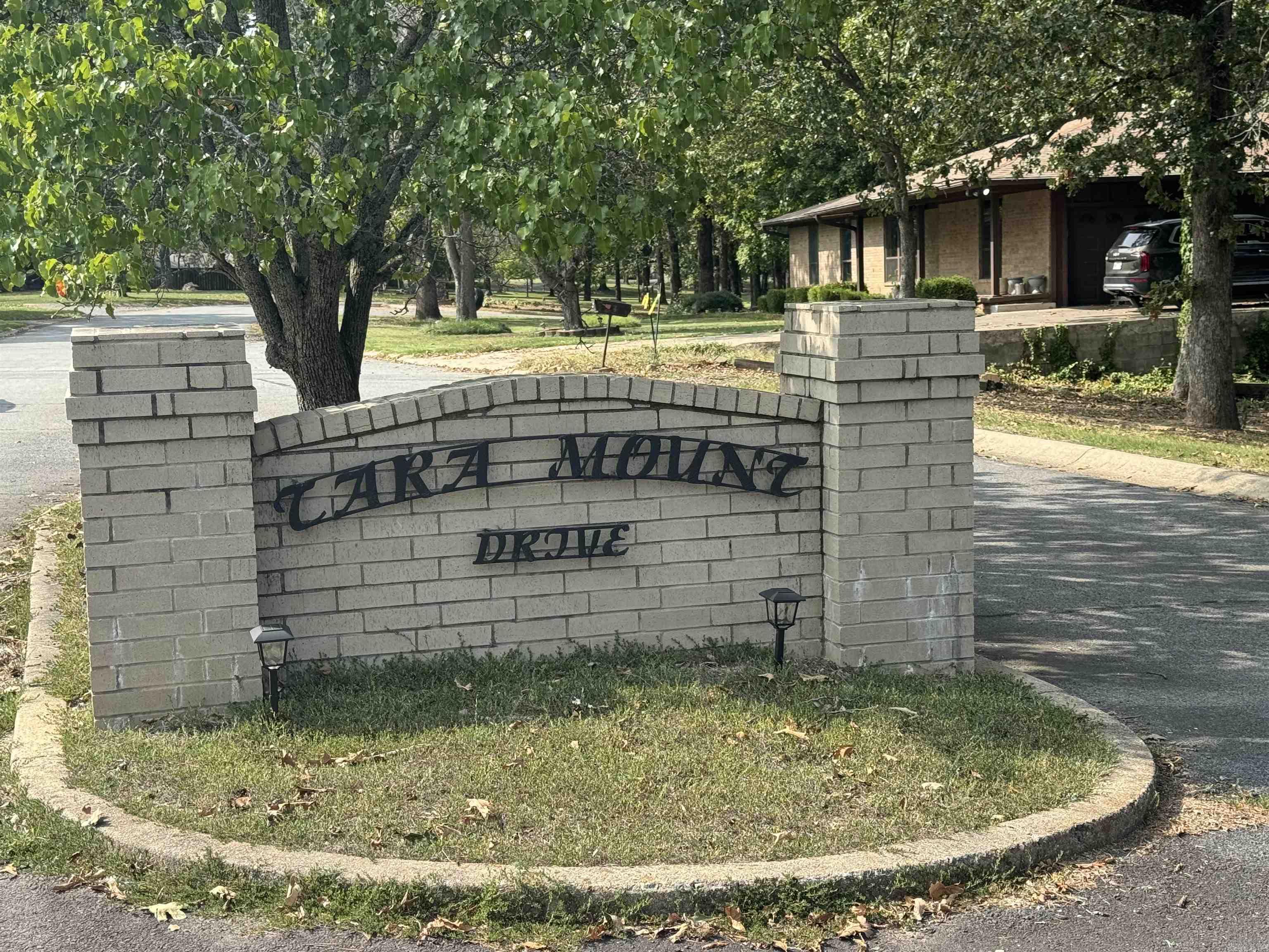 2  Tara Mount Dr  Jacksonville, AR