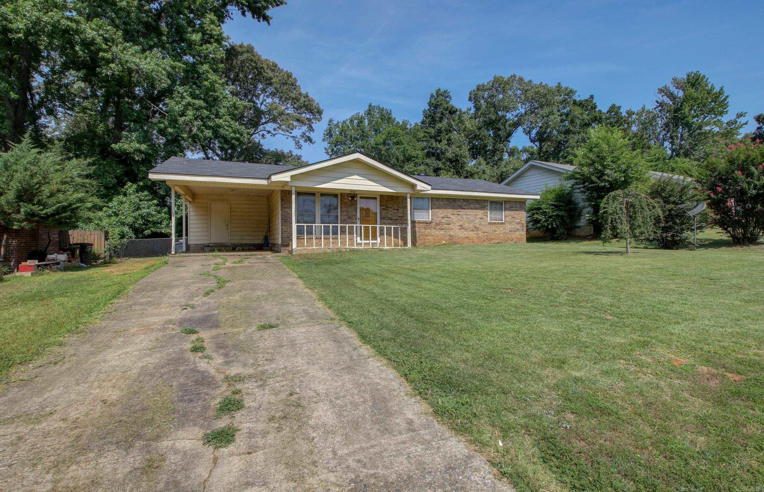 1902  Green Acres Rd  Jacksonville, AR