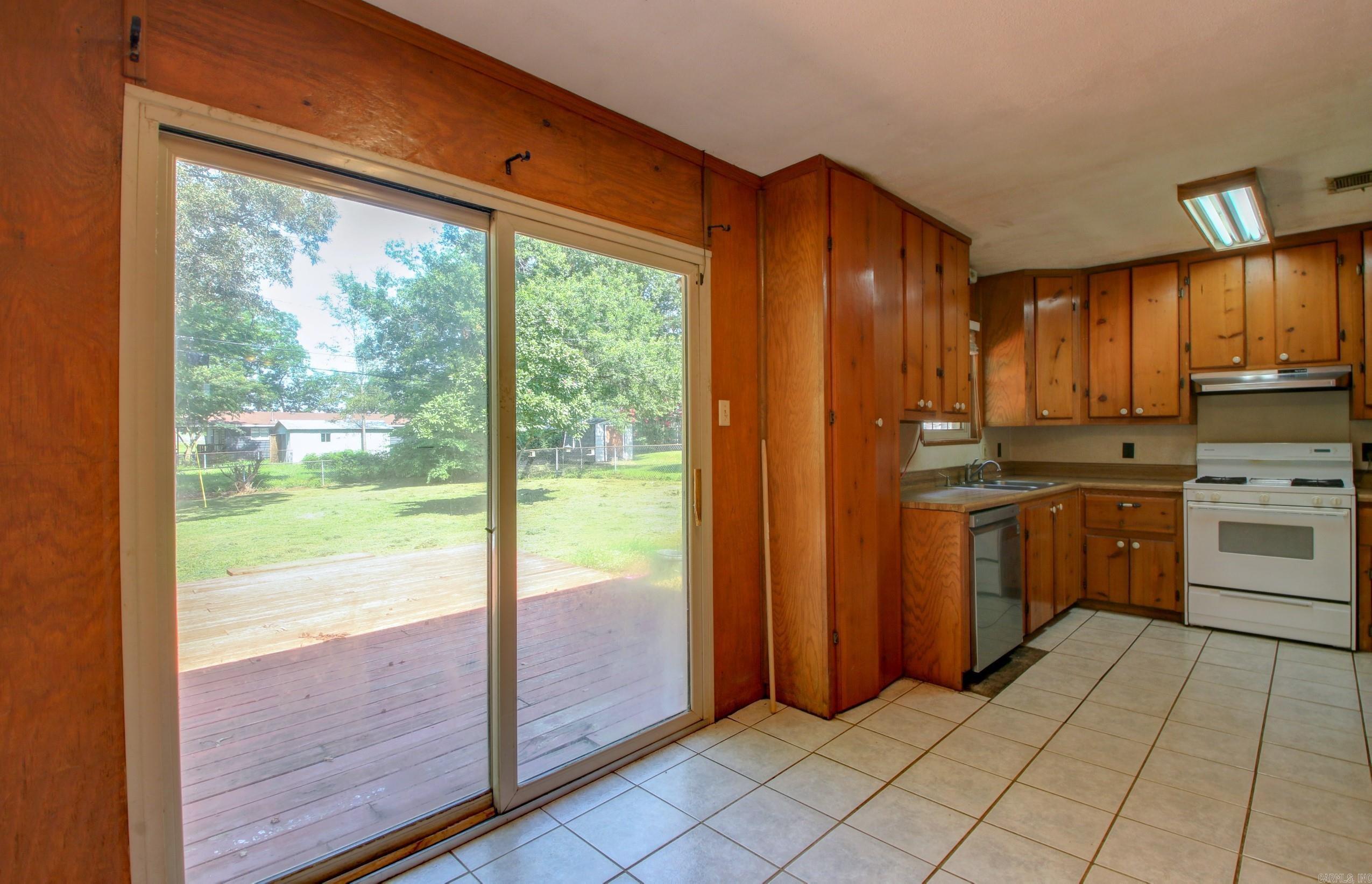1902  Green Acres Rd  Jacksonville, AR