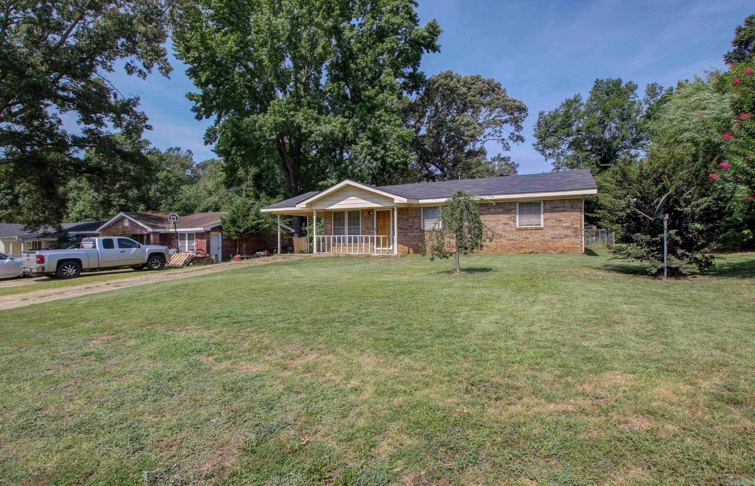 1902  Green Acres Rd  Jacksonville, AR