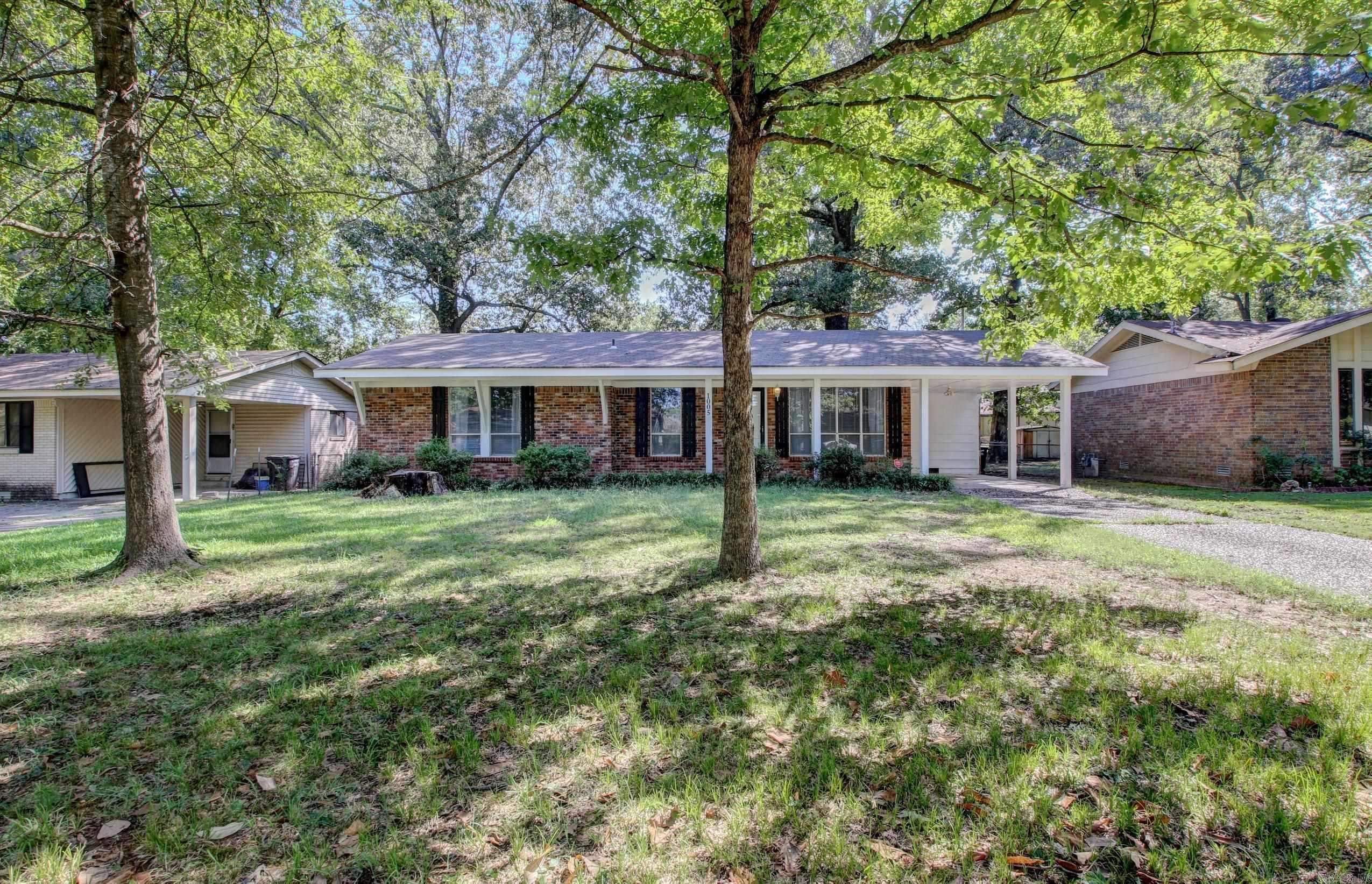 1005  Towering Oaks  Jacksonville, AR