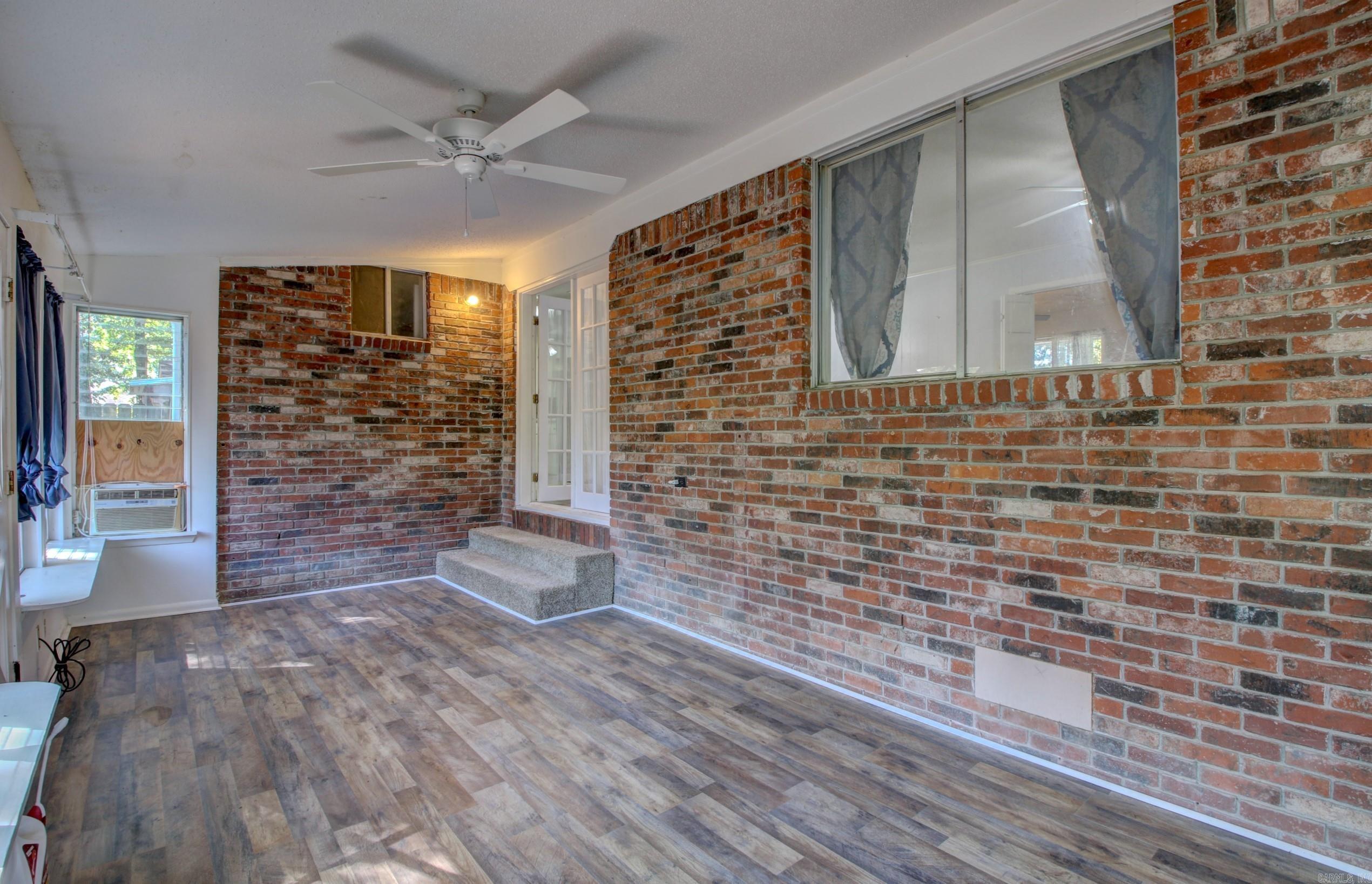 1005  Towering Oaks  Jacksonville, AR