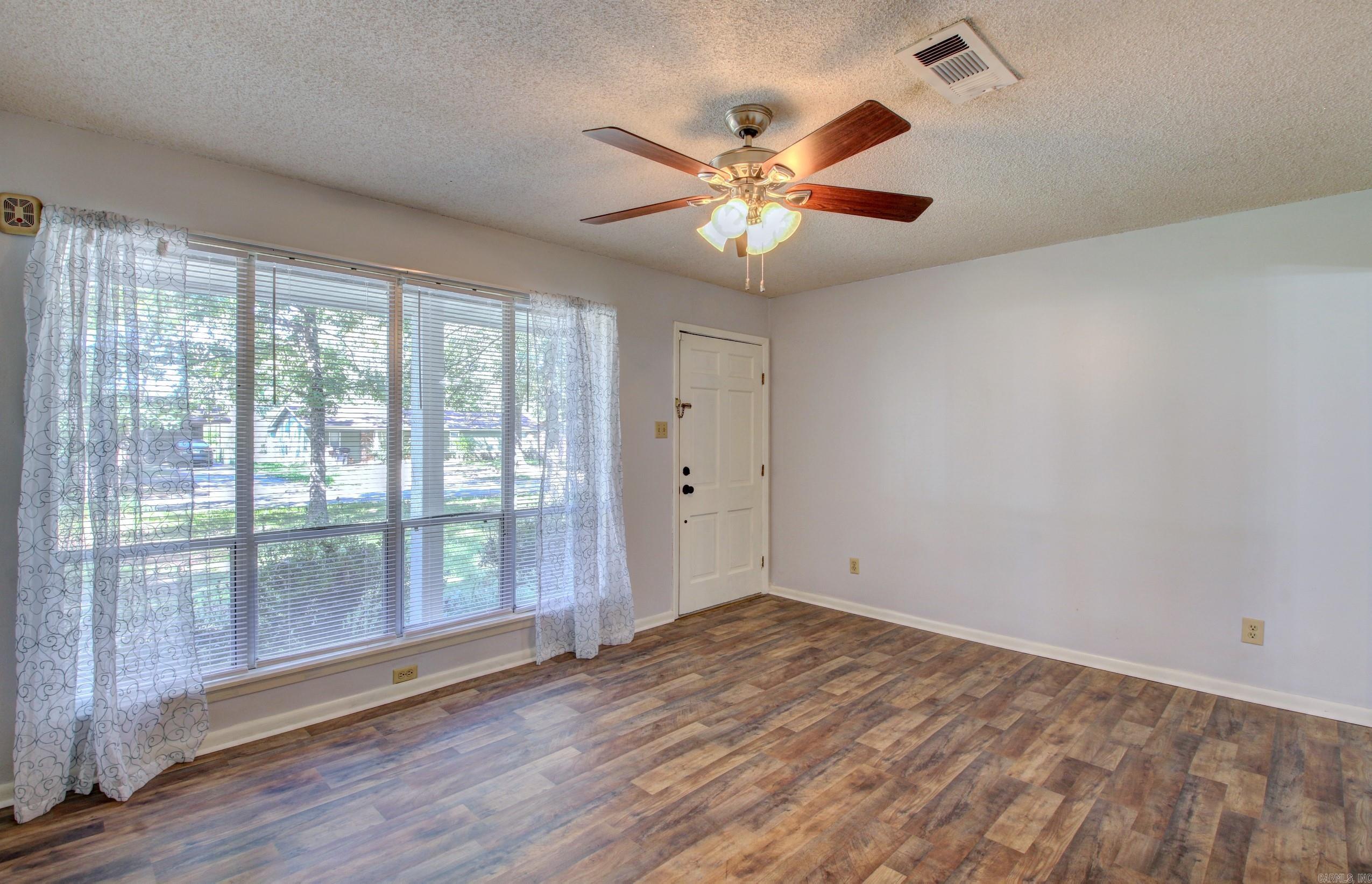 1005  Towering Oaks  Jacksonville, AR
