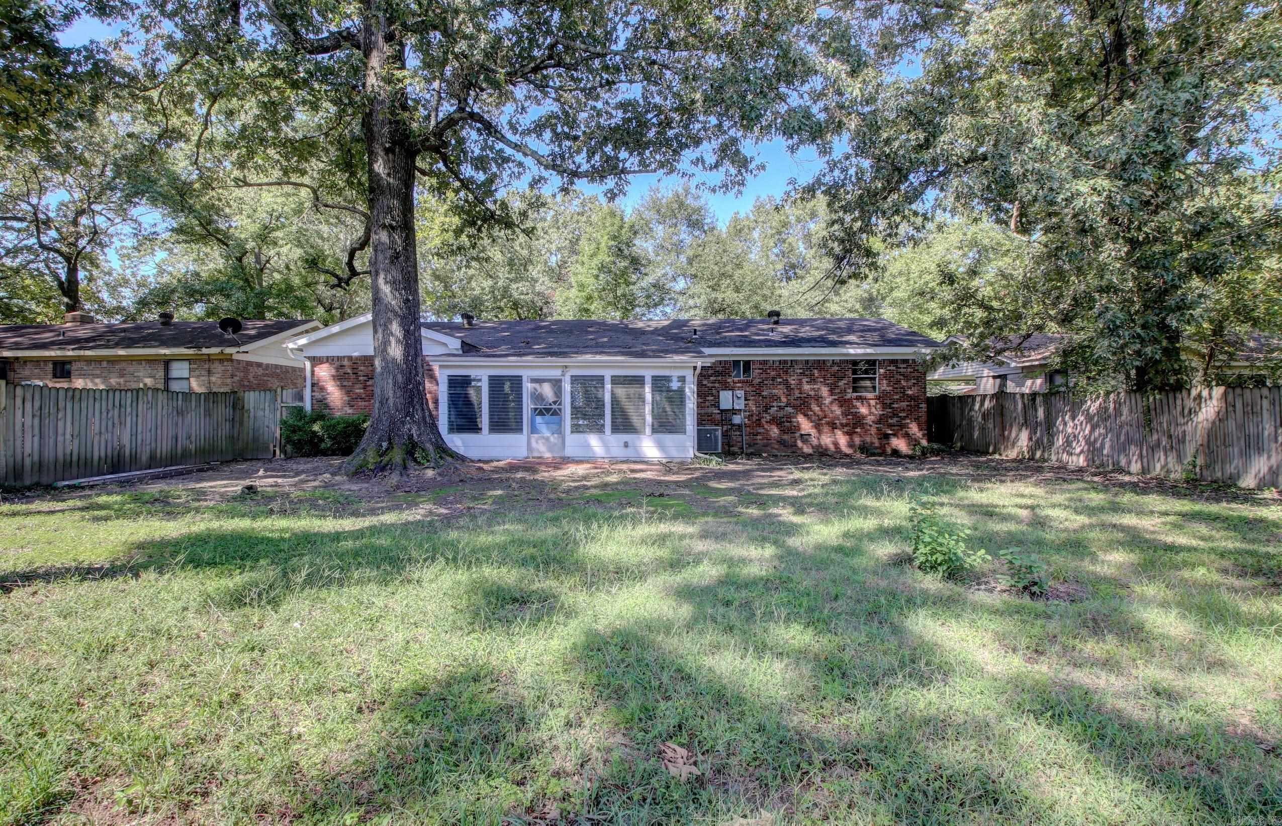 1005  Towering Oaks  Jacksonville, AR