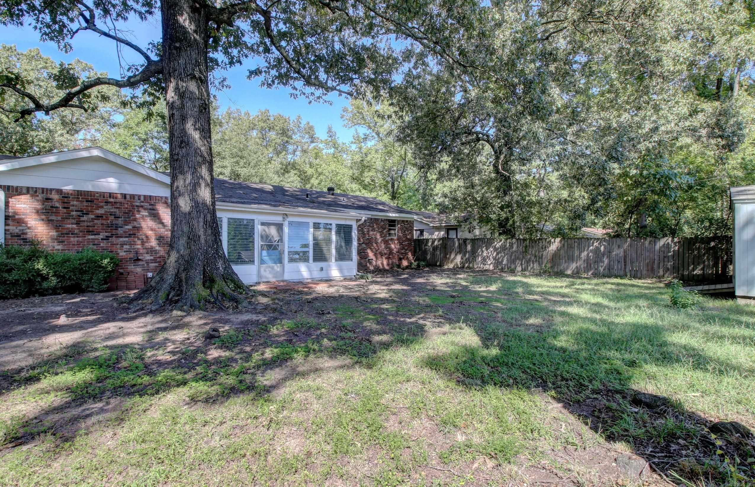 1005  Towering Oaks  Jacksonville, AR