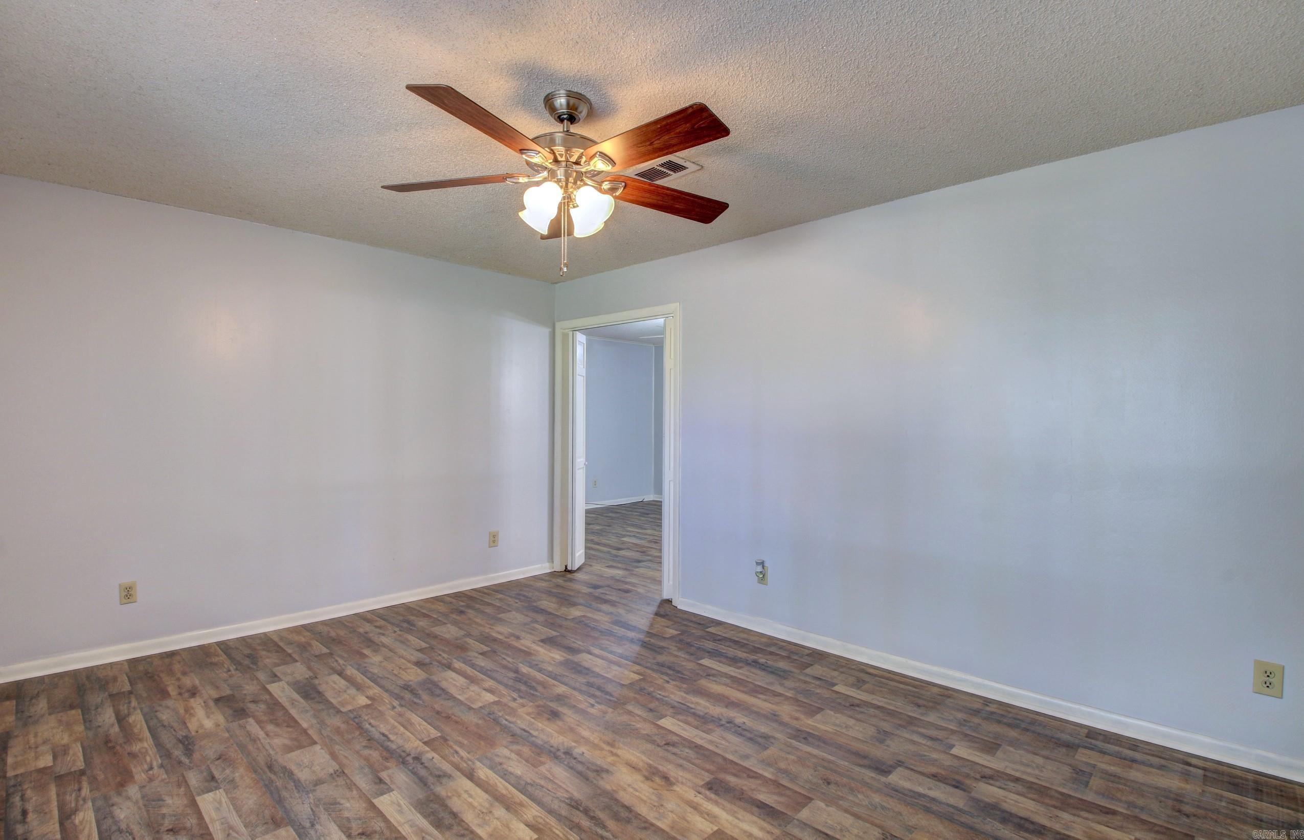 1005  Towering Oaks  Jacksonville, AR
