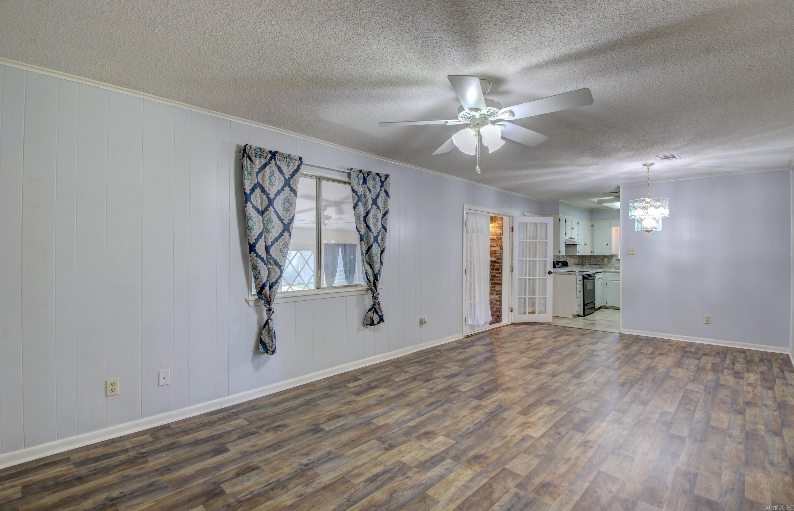 1005  Towering Oaks  Jacksonville, AR