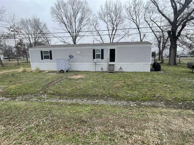402 E Railroad  Humphrey, AR