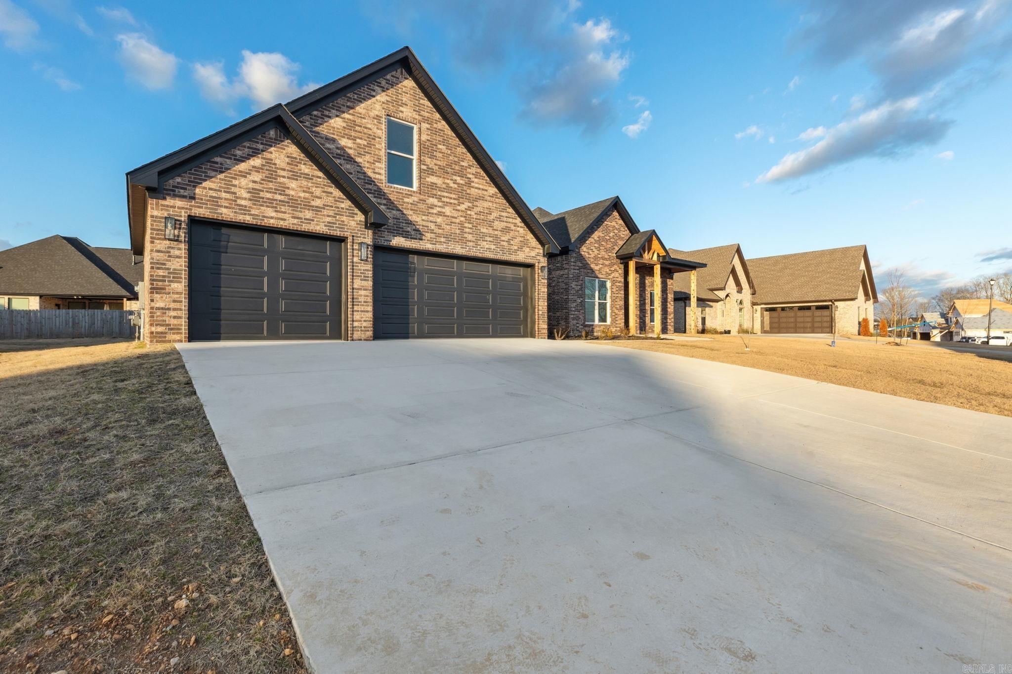 6048  Majestic Waters  Benton, AR